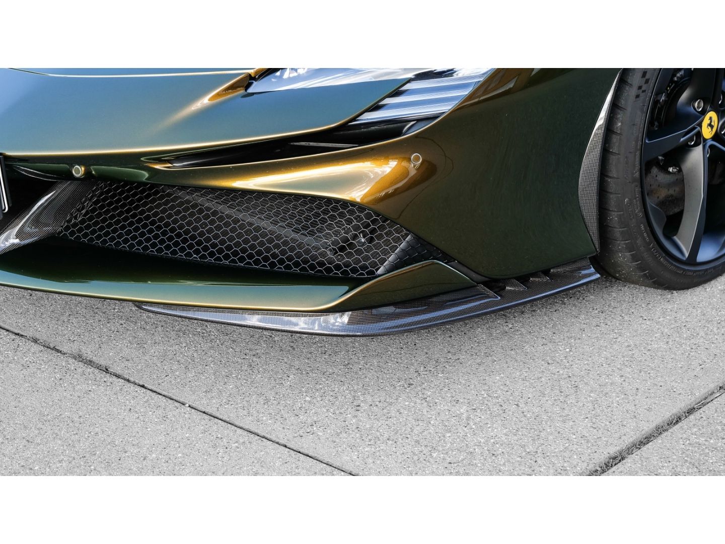 Ferrari SF90 Spider Tailor Made Cavalcade Edition - Samsaru's Car Outlet
