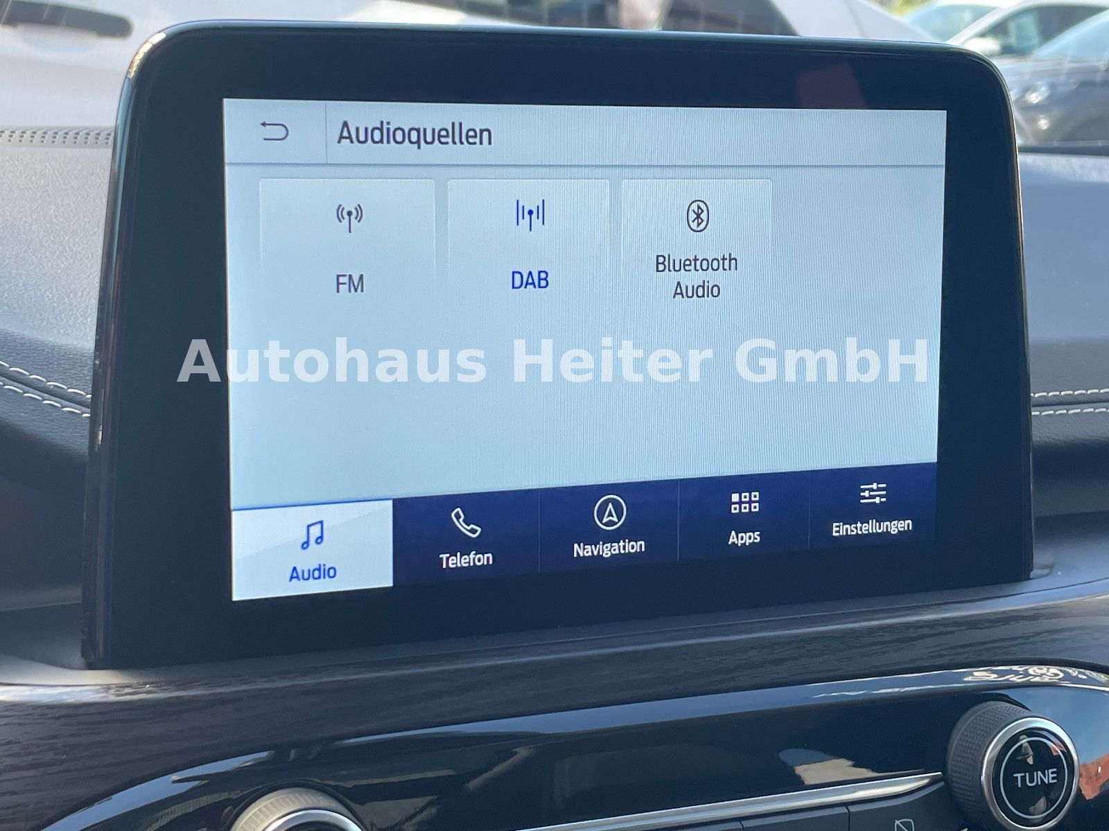 Ford Kuga FHEV Allrad Vignale - Samsaru's Car Outlet