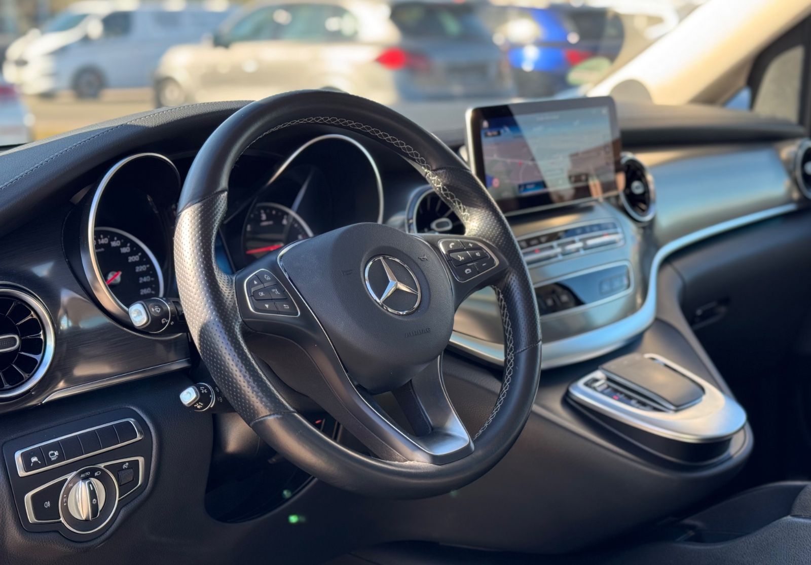 Mercedes-Benz V 300 d Exclusive - Samsaru's Car Outlet