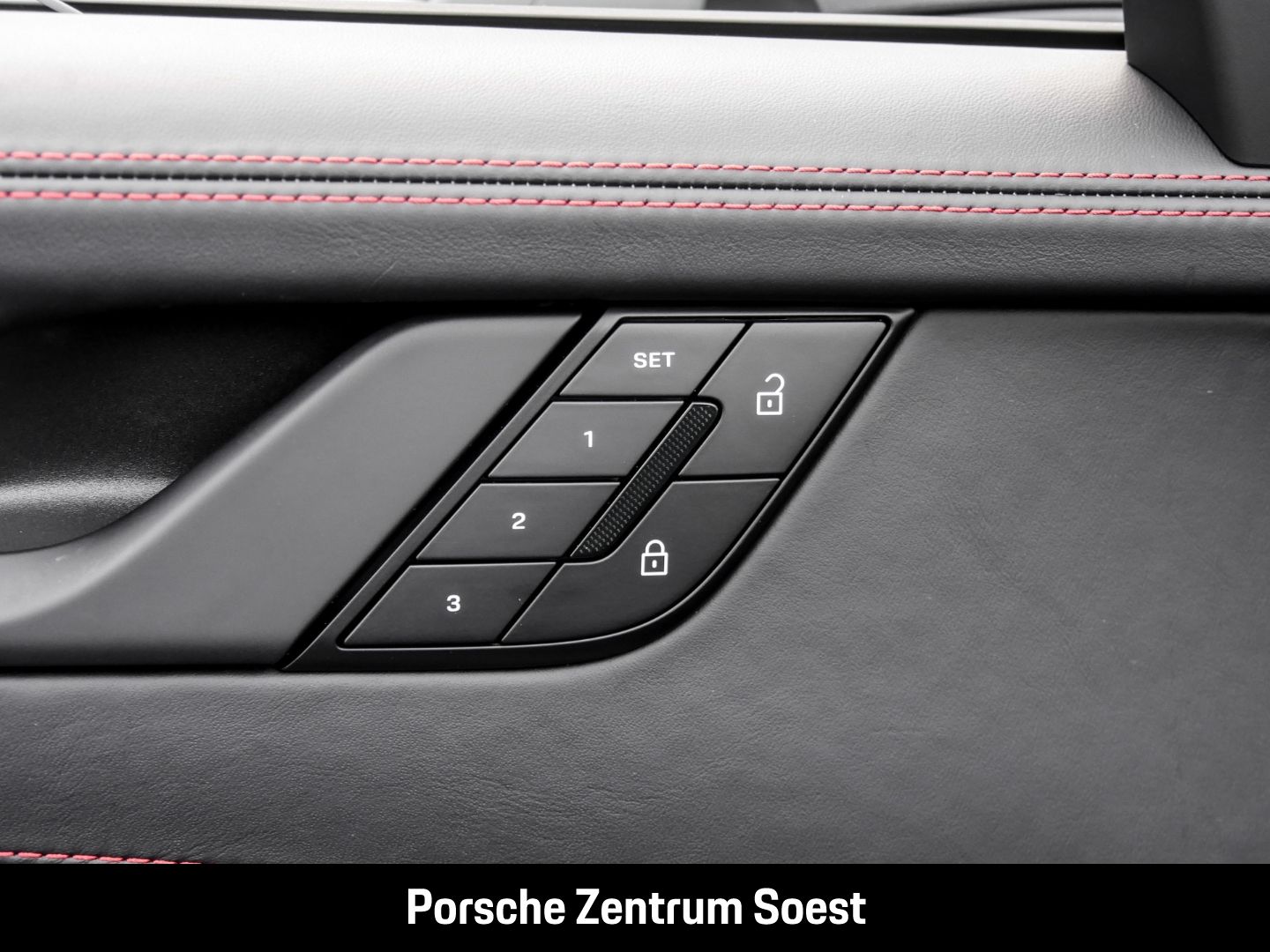 Porsche 911 Carrera 4 GTS Cabriolet/PASM/BOSE