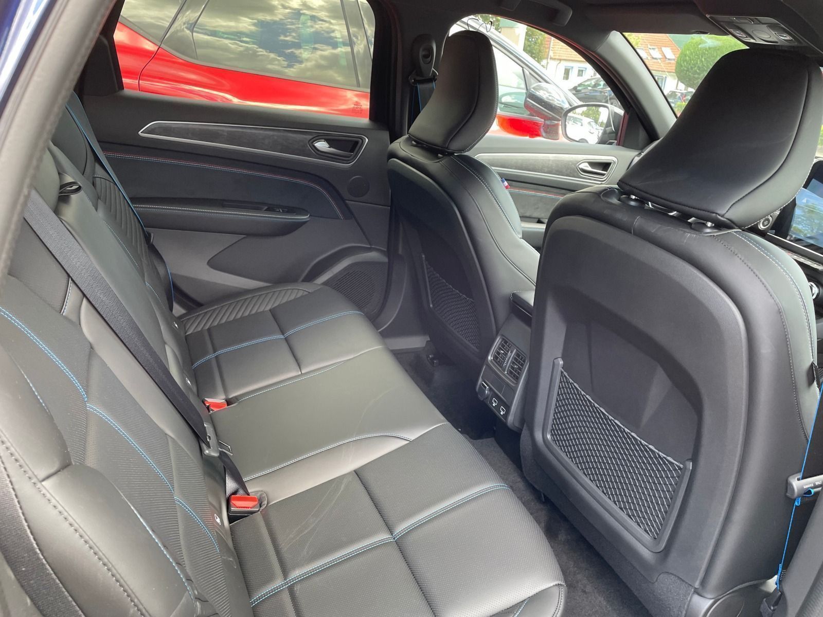 Renault Arkana Esprit Alpine E-Tech Full Hybrid - Samsaru's Car Outlet