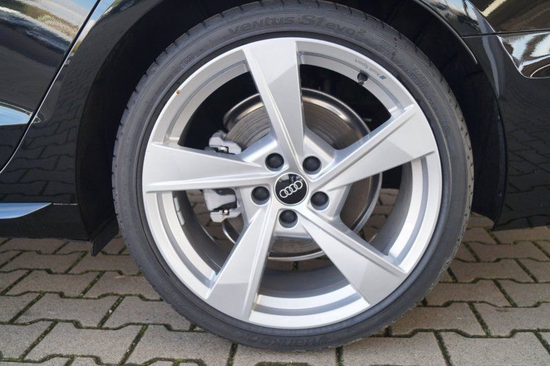 Audi A4 Avant S-Line 40TFSI - Samsaru's Car Outlet