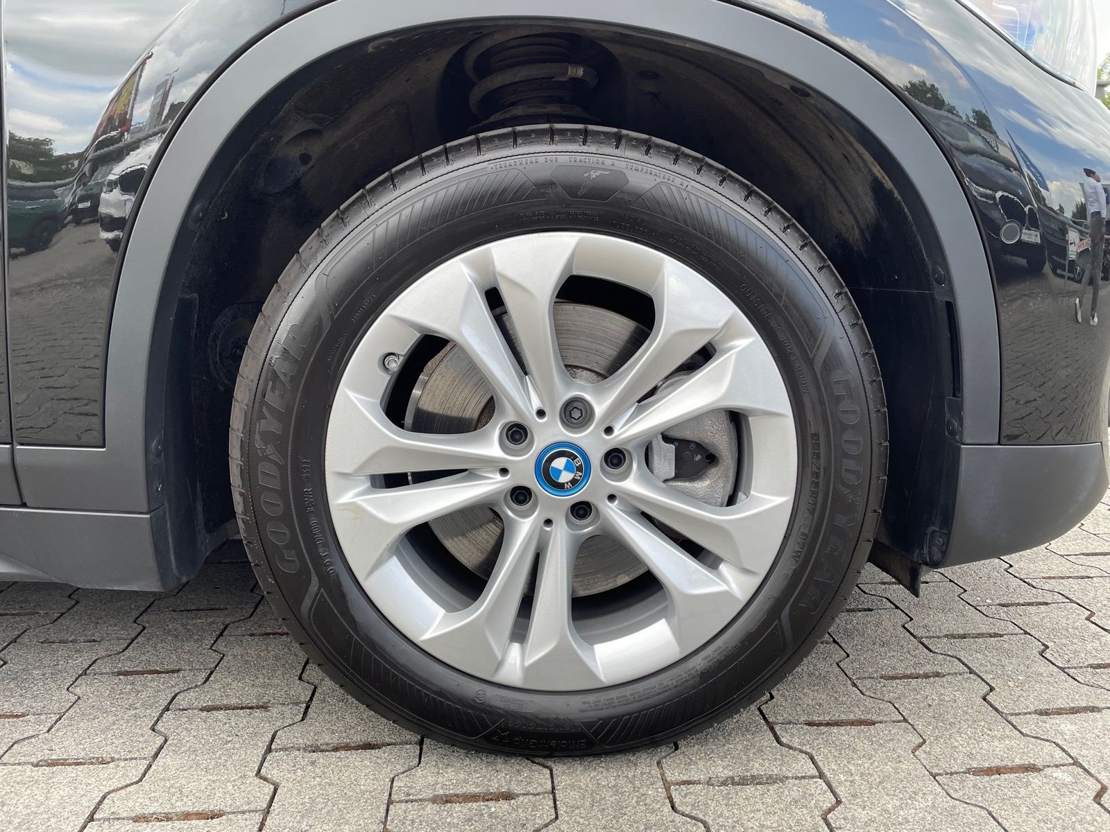 BMW X1 xDrive25e Advantage - Samsaru's Car Outlet