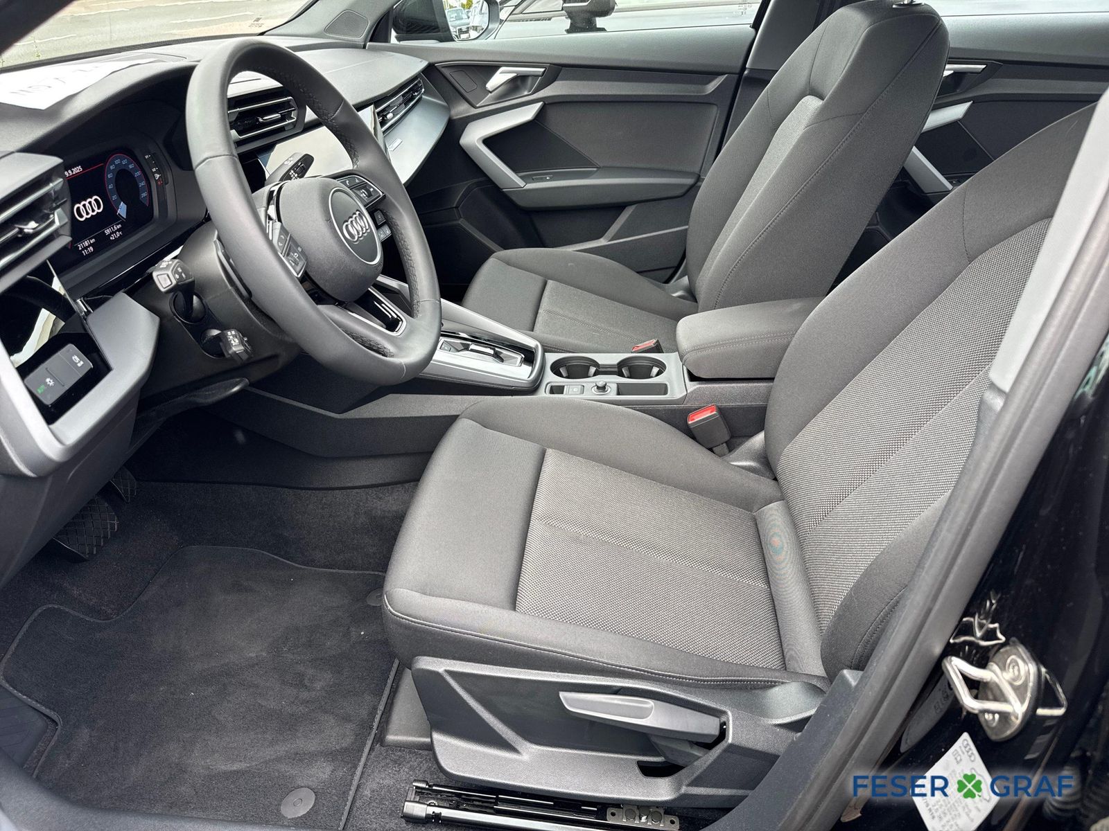 Audi A3 Limousine 30 TFSI 85 kW S tro.+CARPLAY+SITZHE