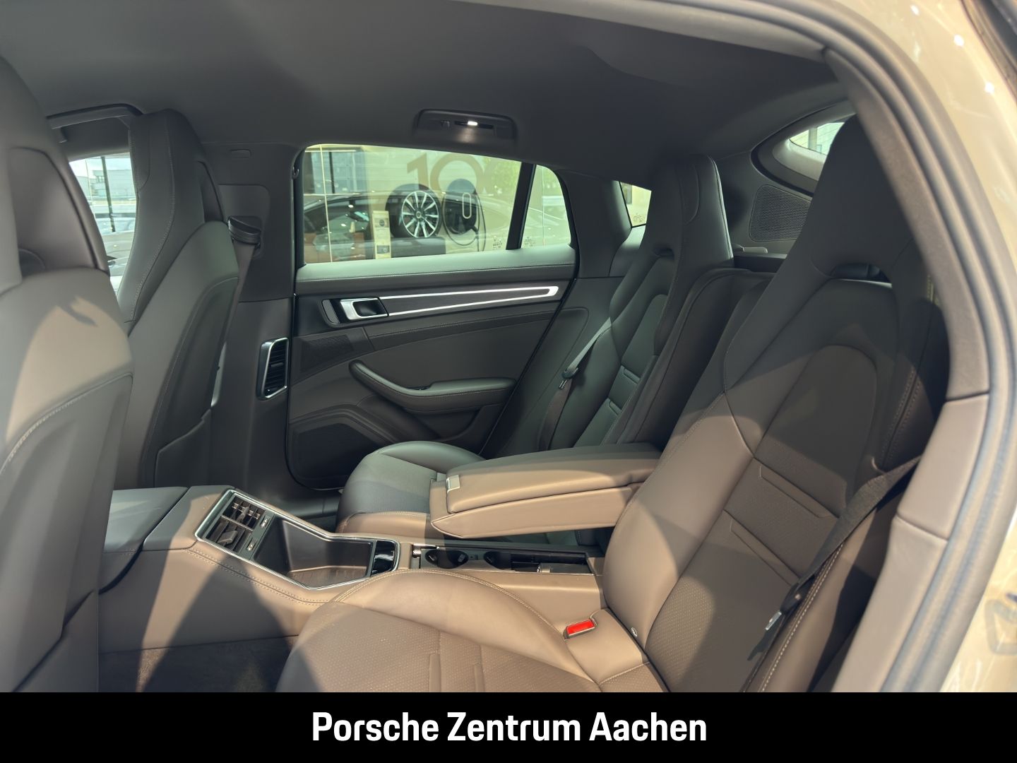 Porsche Panamera 4 E-Hybrid Surround-View Luftfederung