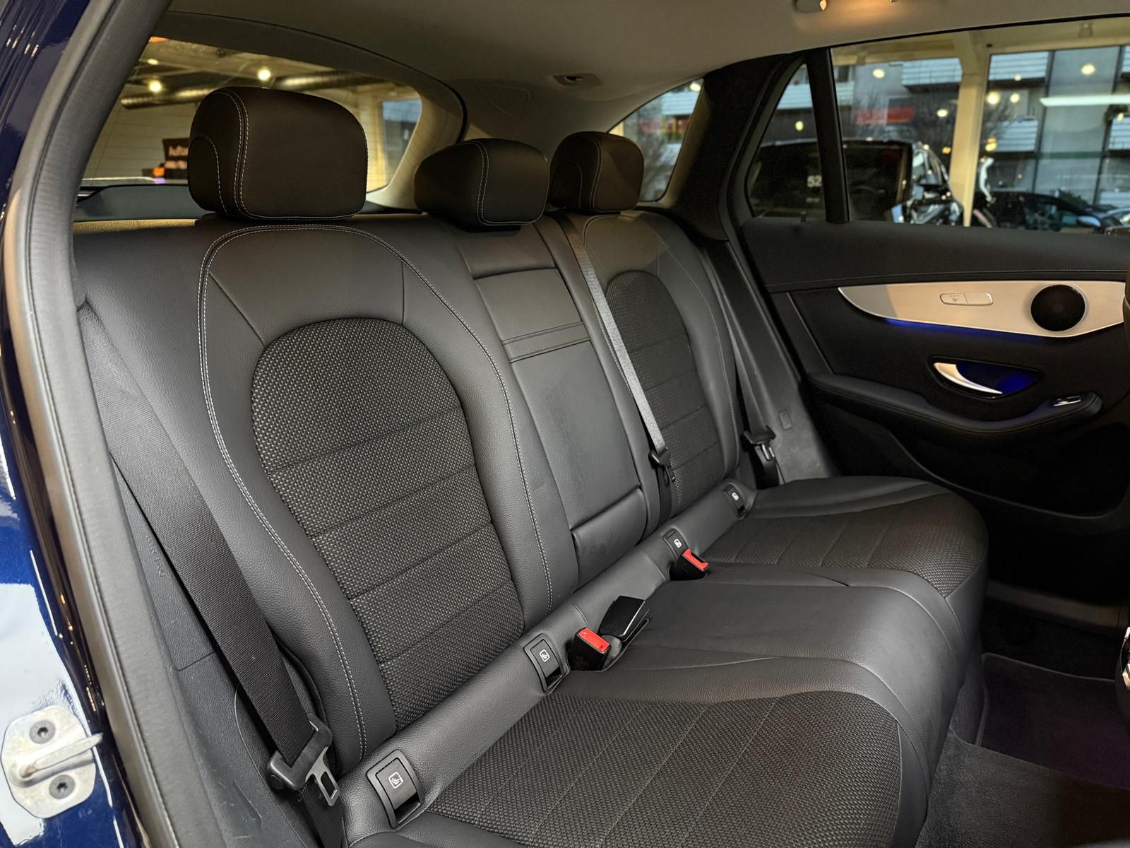 Mercedes-Benz GLC 300 e 4Matic*Panorama*360°*AHK*KeylessGO