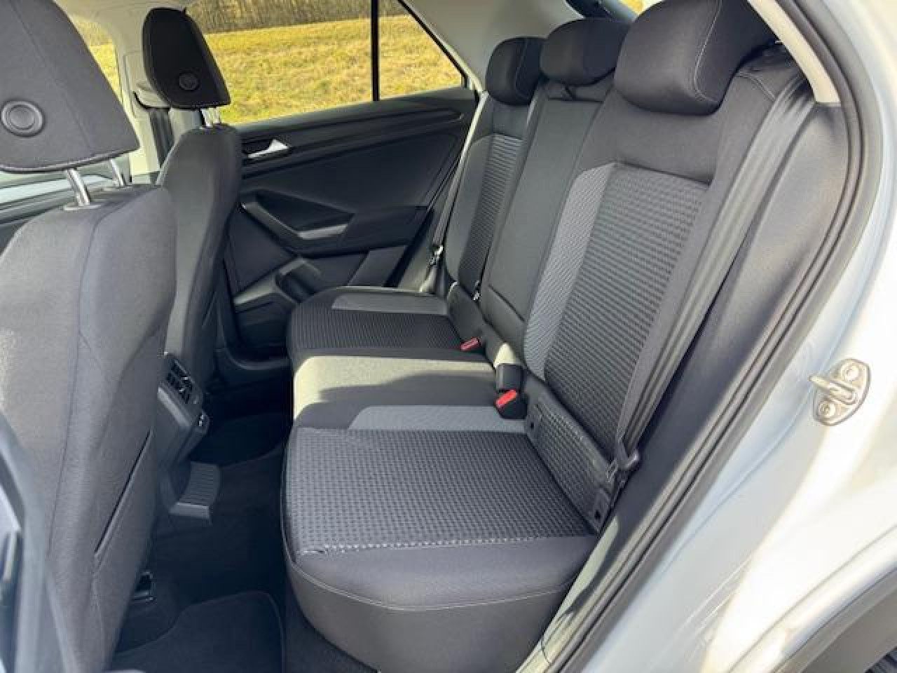 Volkswagen T-Roc Active 1.0 l TSI - Samsaru's Car Outlet