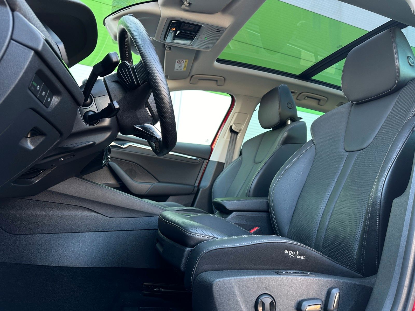 Skoda Octavia Combi 1.4TSi iV Style+ - Samsaru's Car Outlet