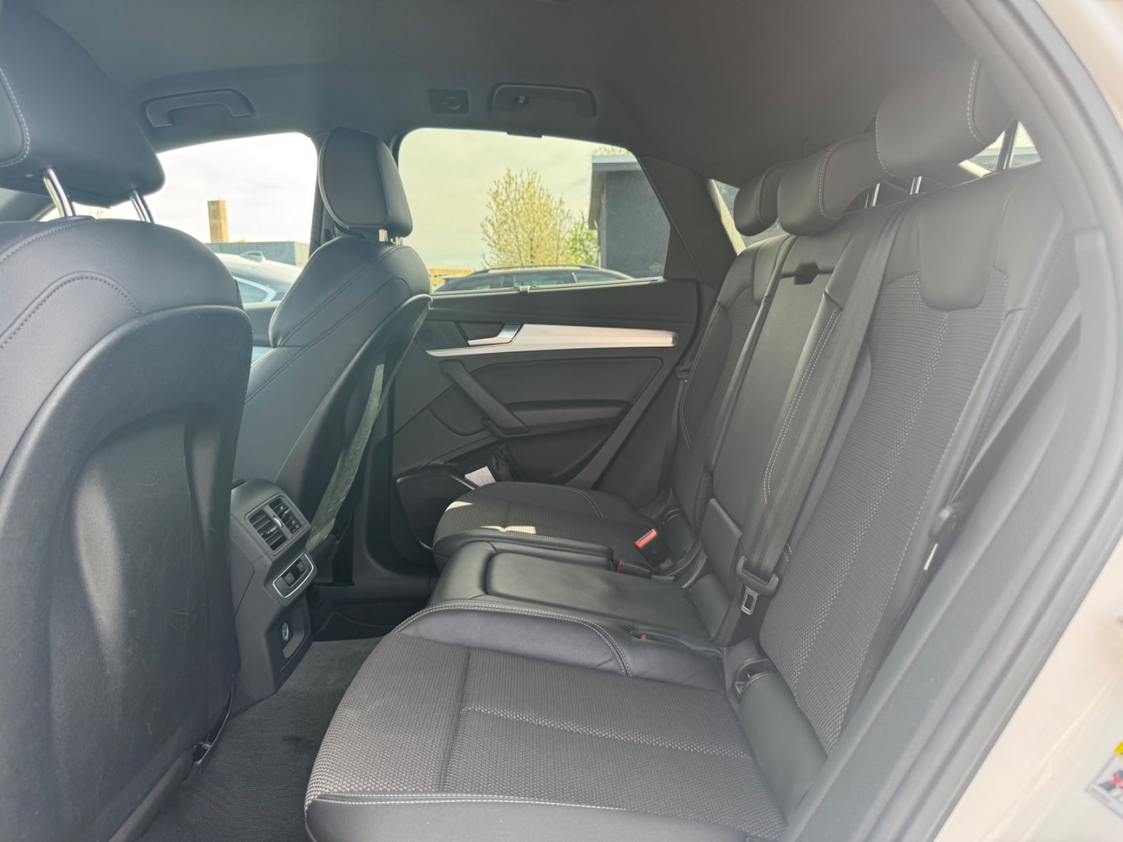 Audi Q5 Sportback 40 TDI quattro S line - Samsaru's Car Outlet