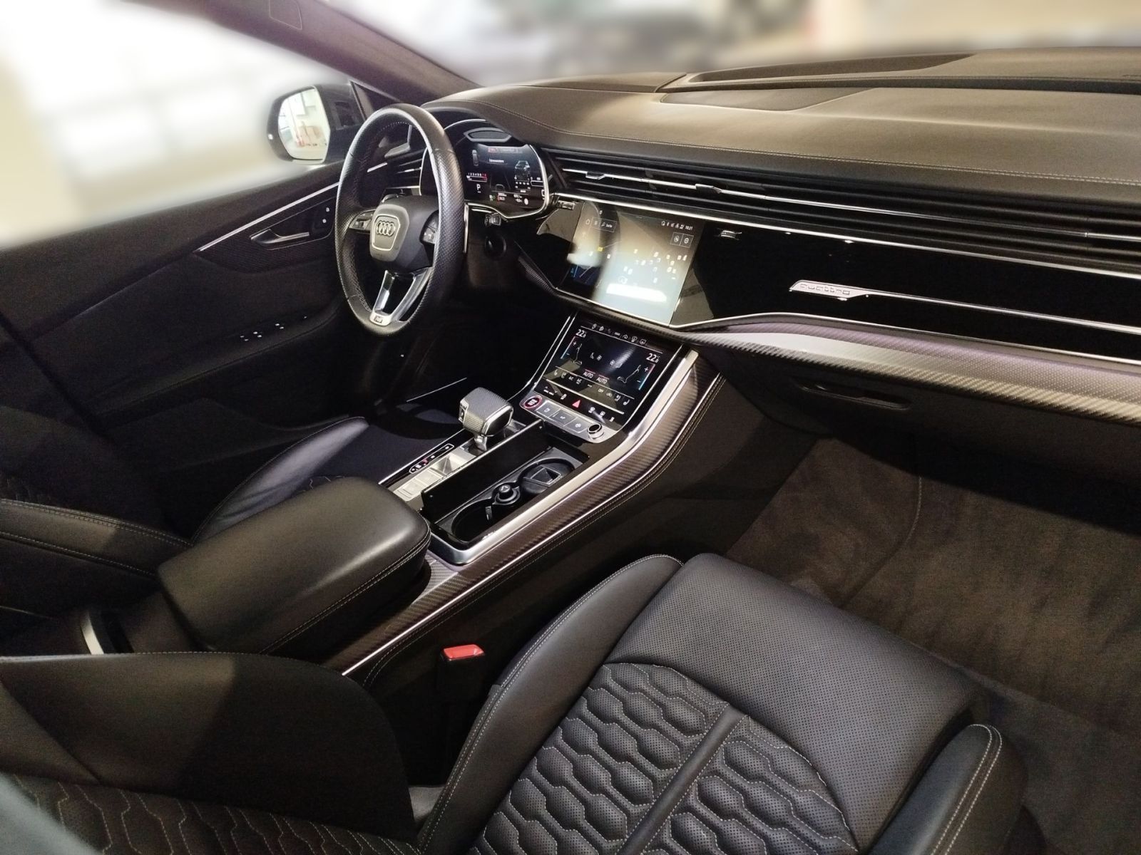Audi RS Q8 tiptronic VC+ B&O DAB HD Matrix-LED HuD Pa