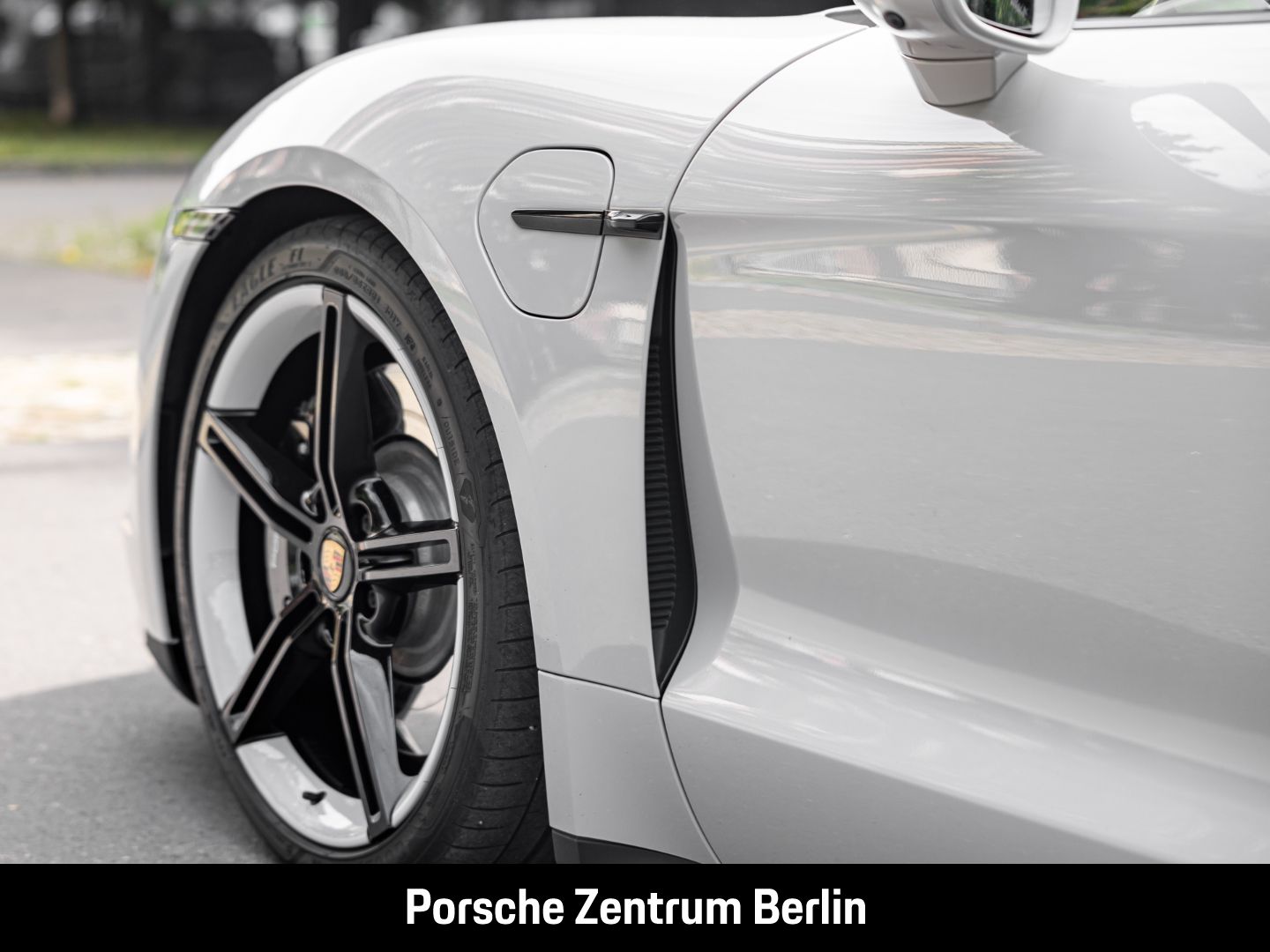 Porsche Taycan Turbo Sport Turismo Burmester Panorama