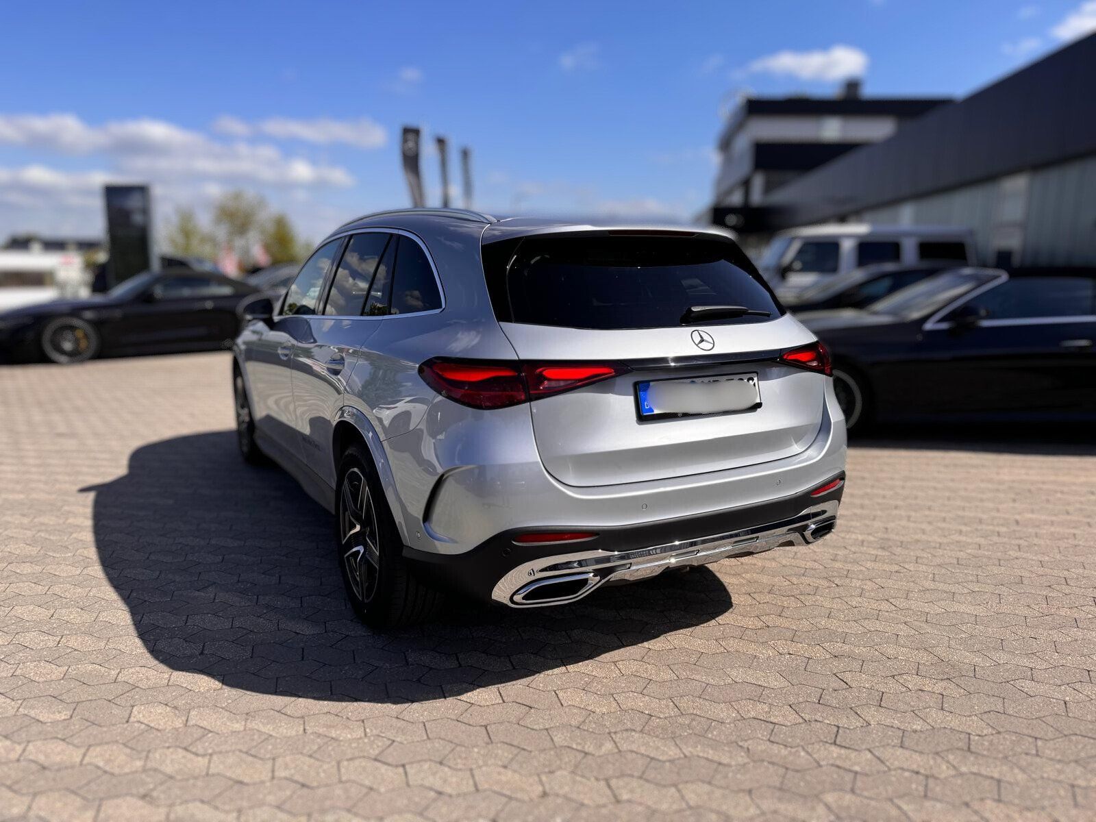 Mercedes-Benz GLC 200 4M - Samsaru's Car Outlet