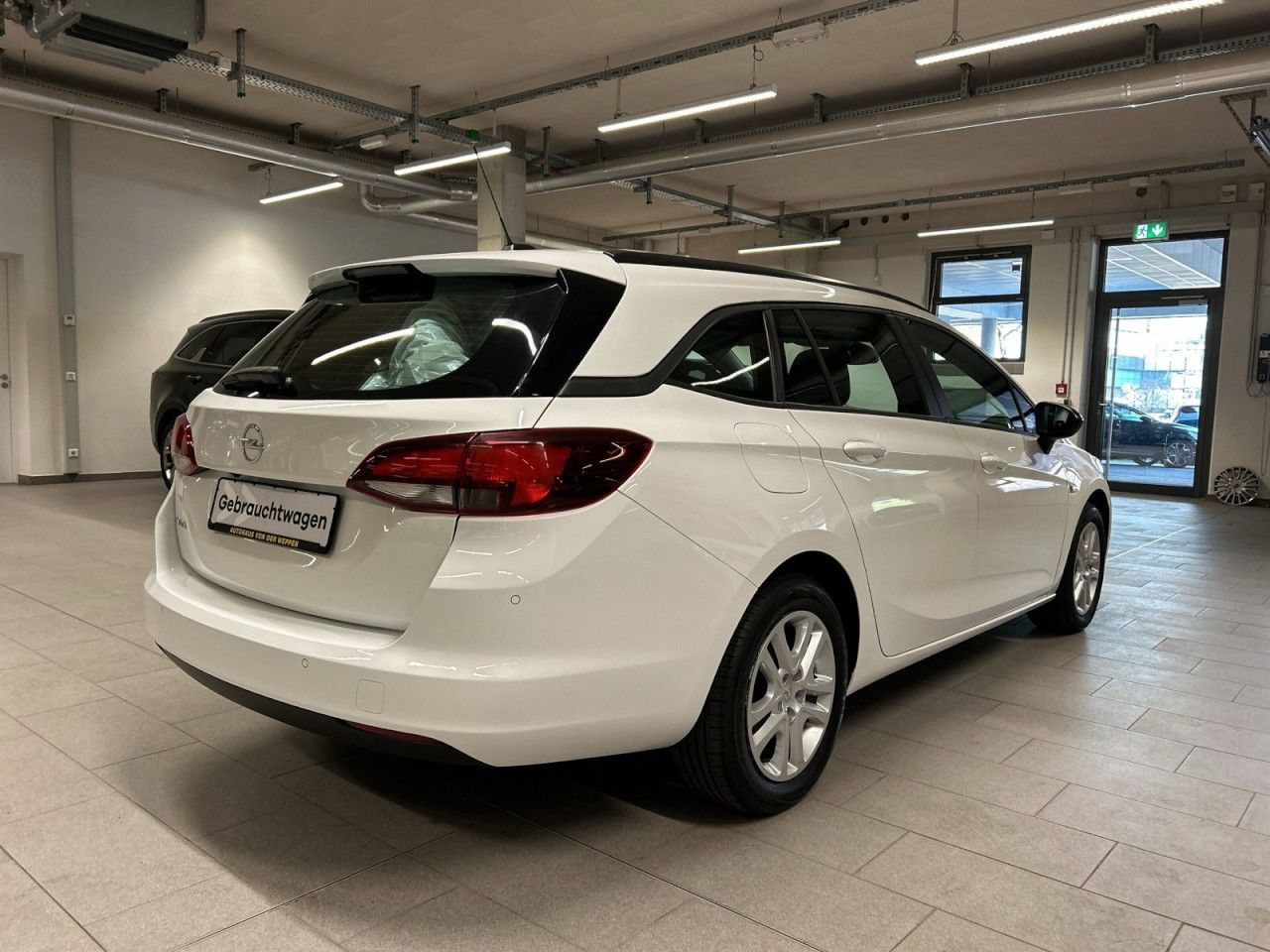 Opel Astra K Sports Tourer Edition - Samsaru's Car Outlet