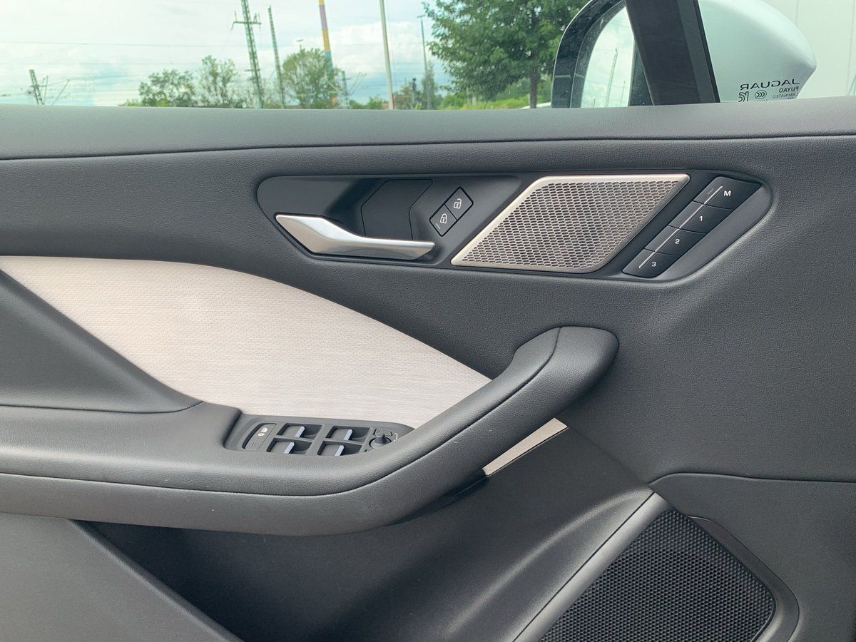 Jaguar I-PACE EV400 S LUFTFEDERUNG+ACC+SHZG+LED+DAB+RFK