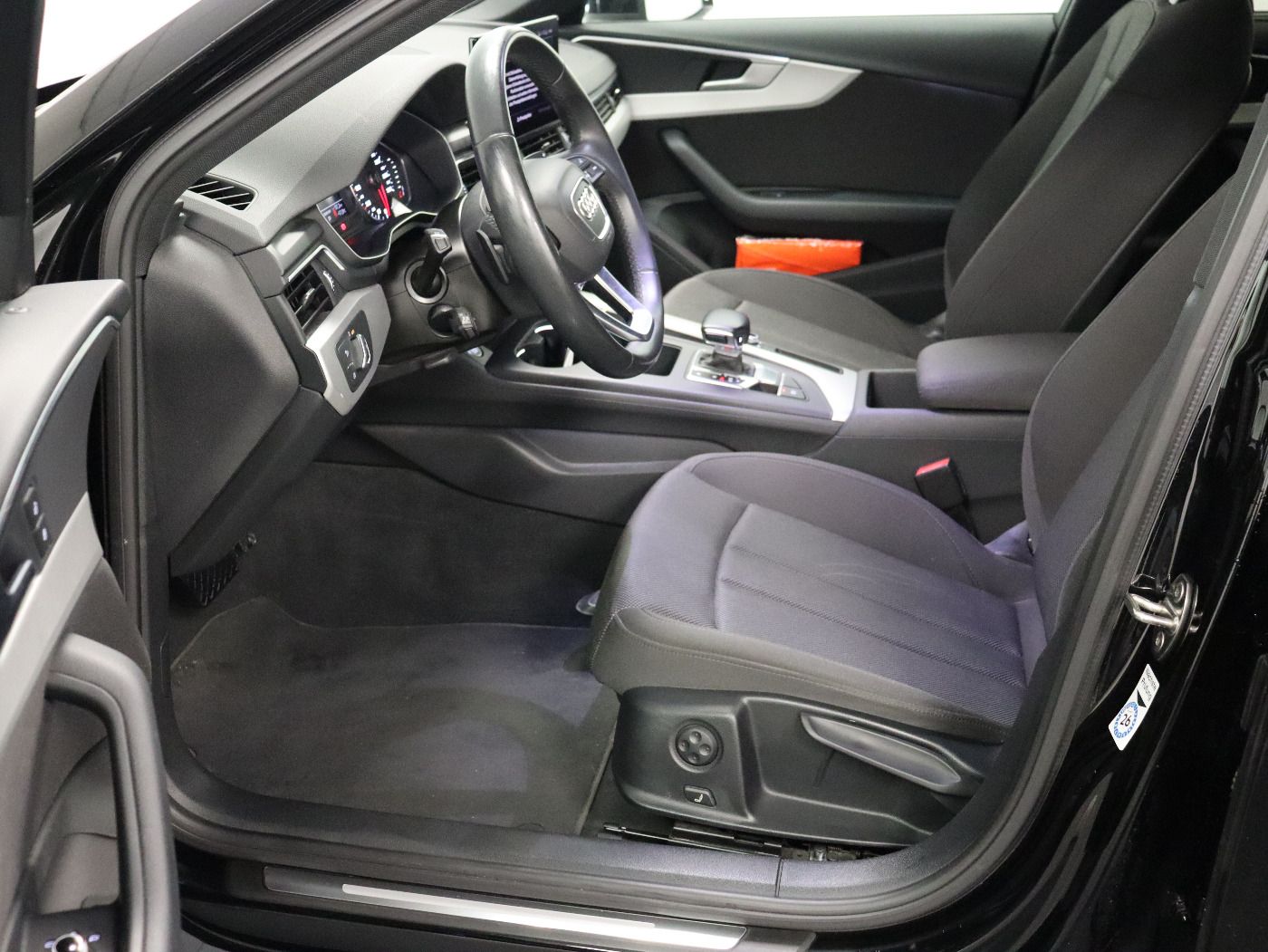 Audi A4 Avant 40 TDI quattro S tronic Advanced - Samsaru's Car Outlet