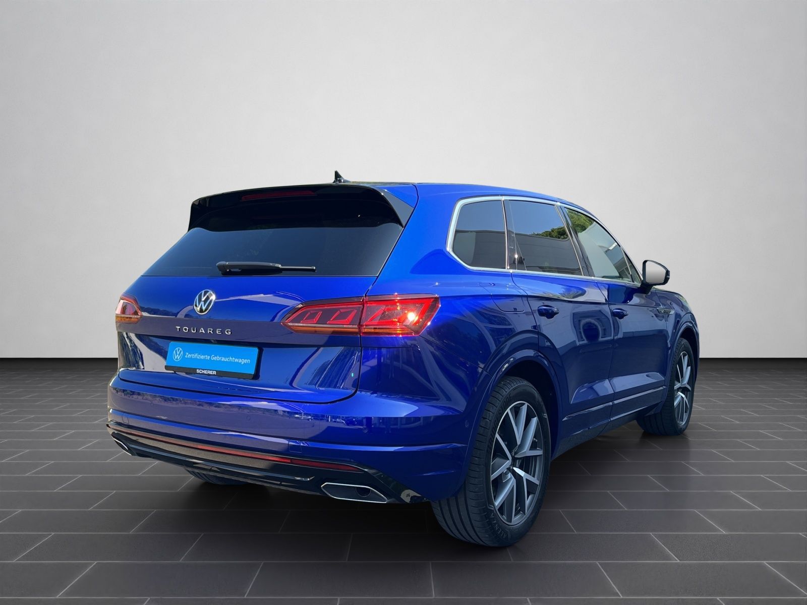 Volkswagen Touareg R-Line 3.0 TDI 4MOTION - Samsaru's Car Outlet