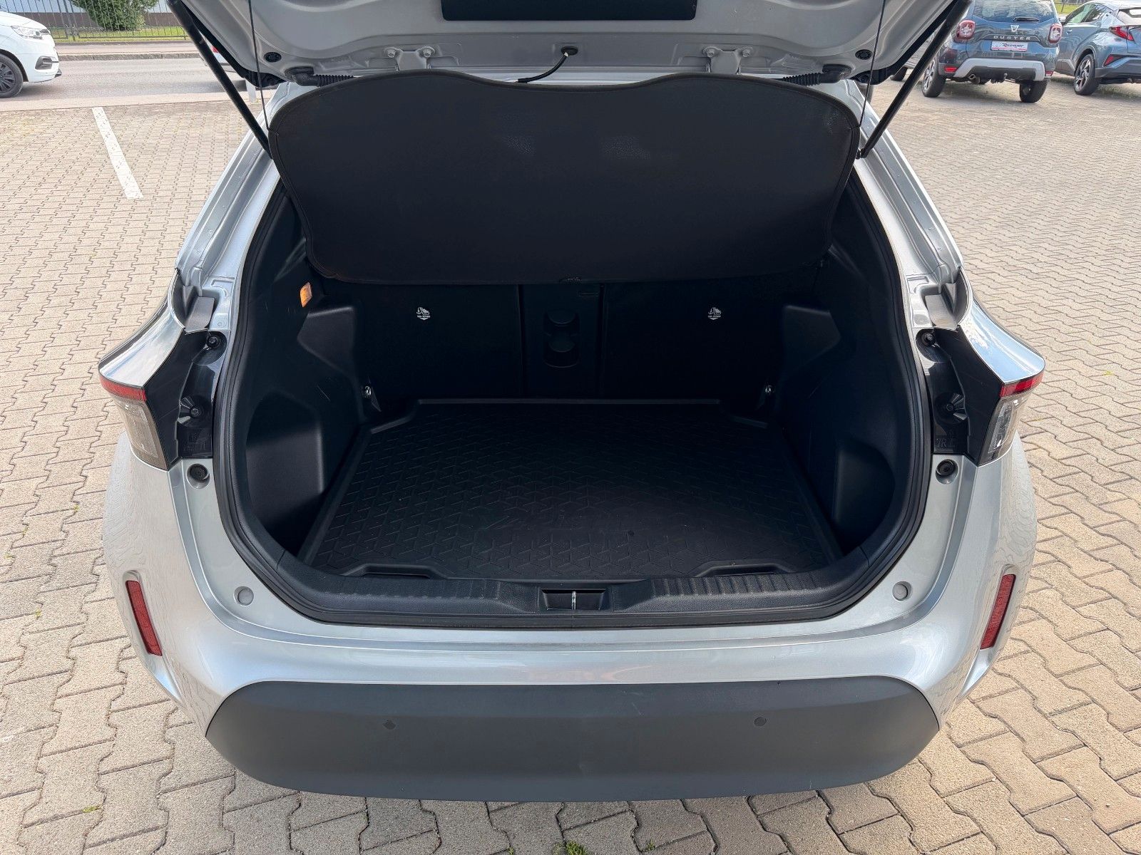 Toyota Yaris Cross 1.5l Hybrid Style*SHZ,Navi,PDC v+h*