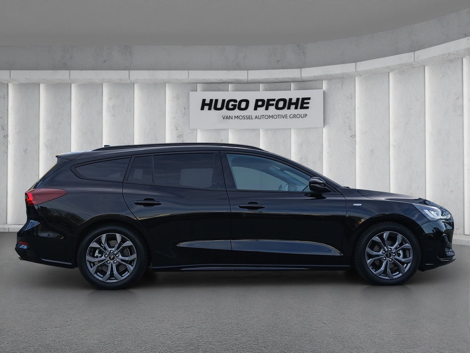 Ford Focus ST-Line X Turnier Aut.*AHK*ACC*HUD*KAM*NAV