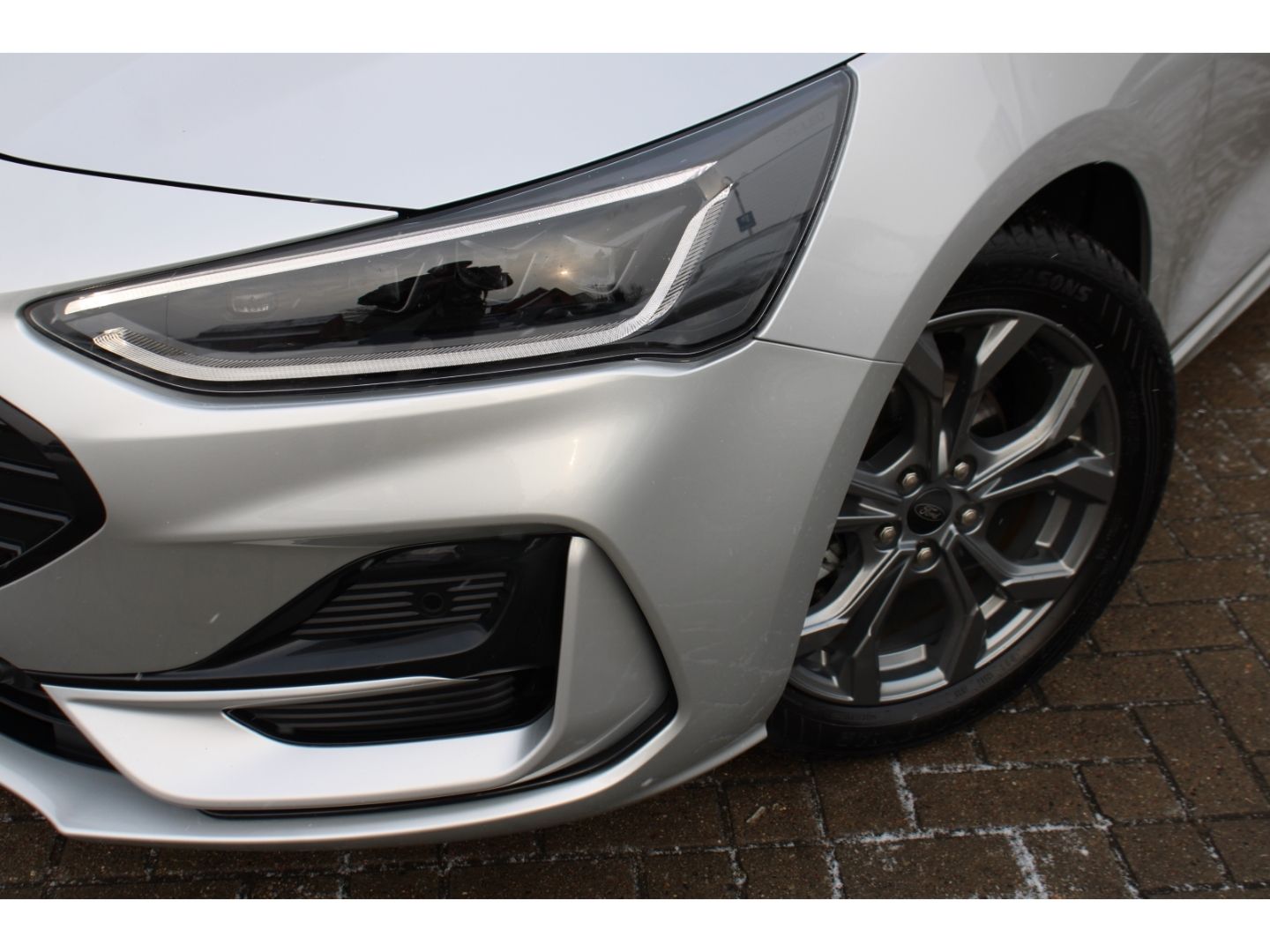 Ford Focus Turnier ST-Line ACC LED TWA Navi DAB GJR R