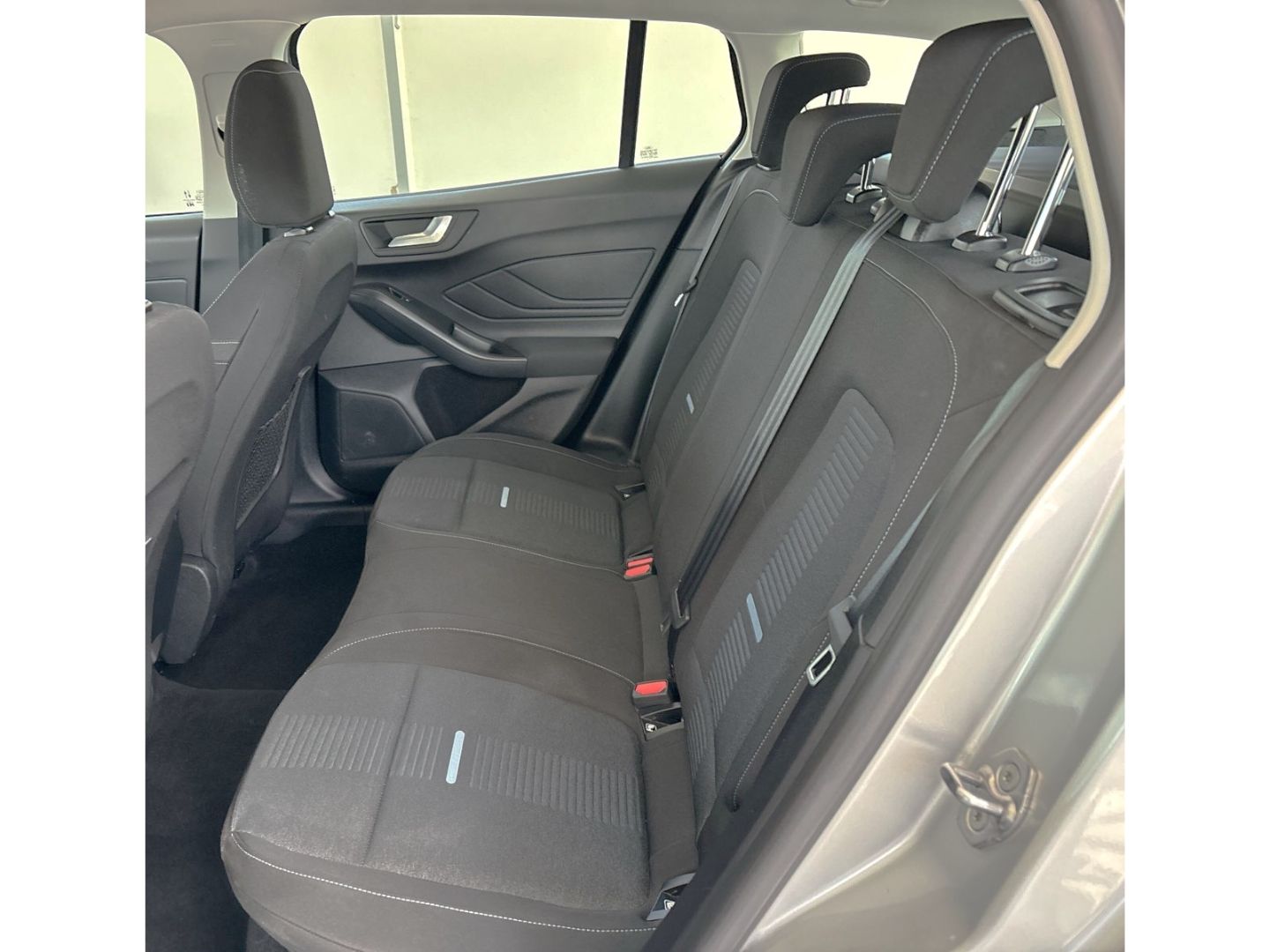 Ford Focus Turnier Active 1.0 EcoBoost MHEV Aut. AHK