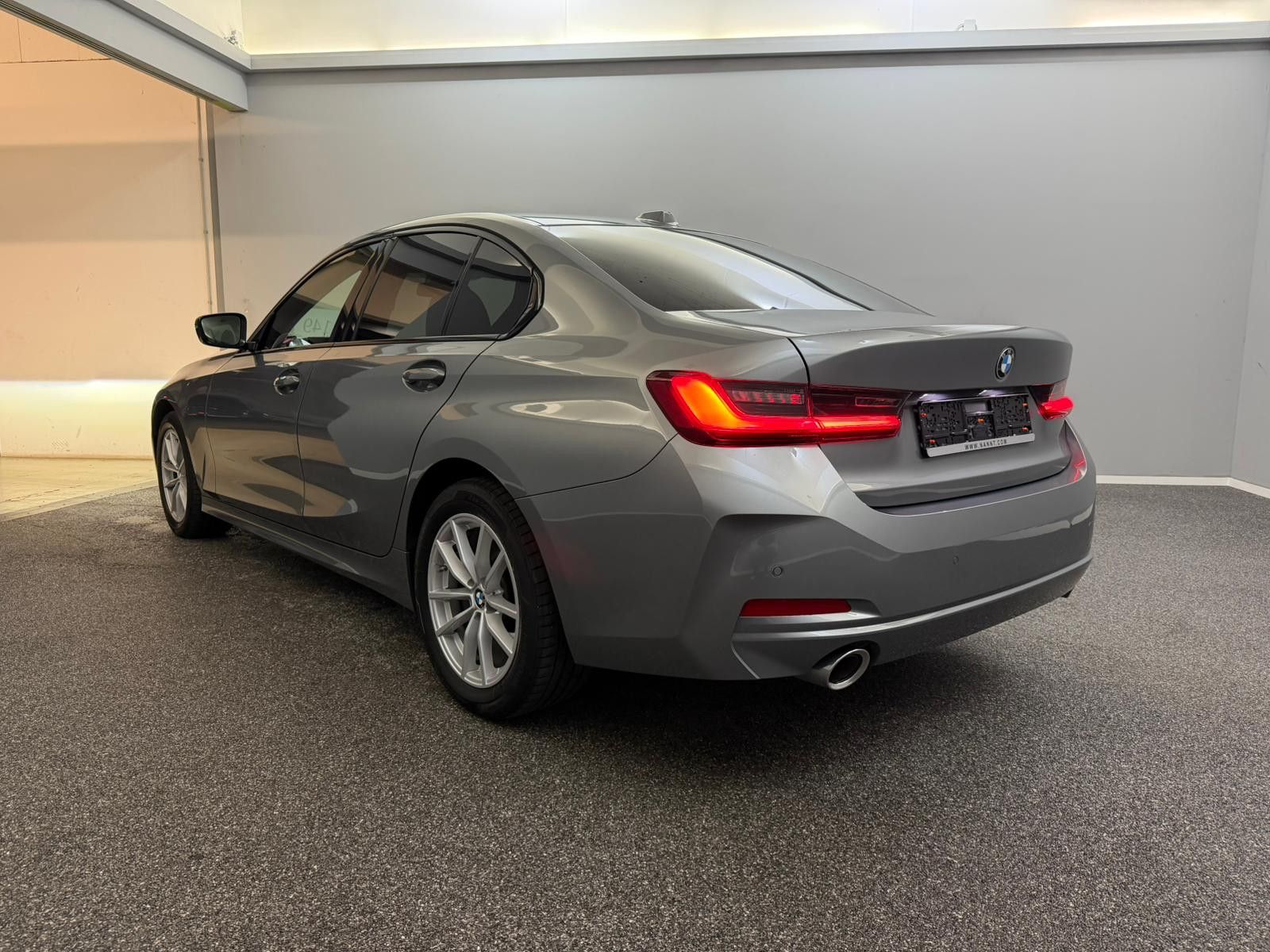 BMW 320d Limo xDrive Shadow-Line AHK*LED*WIDE*U-FREI