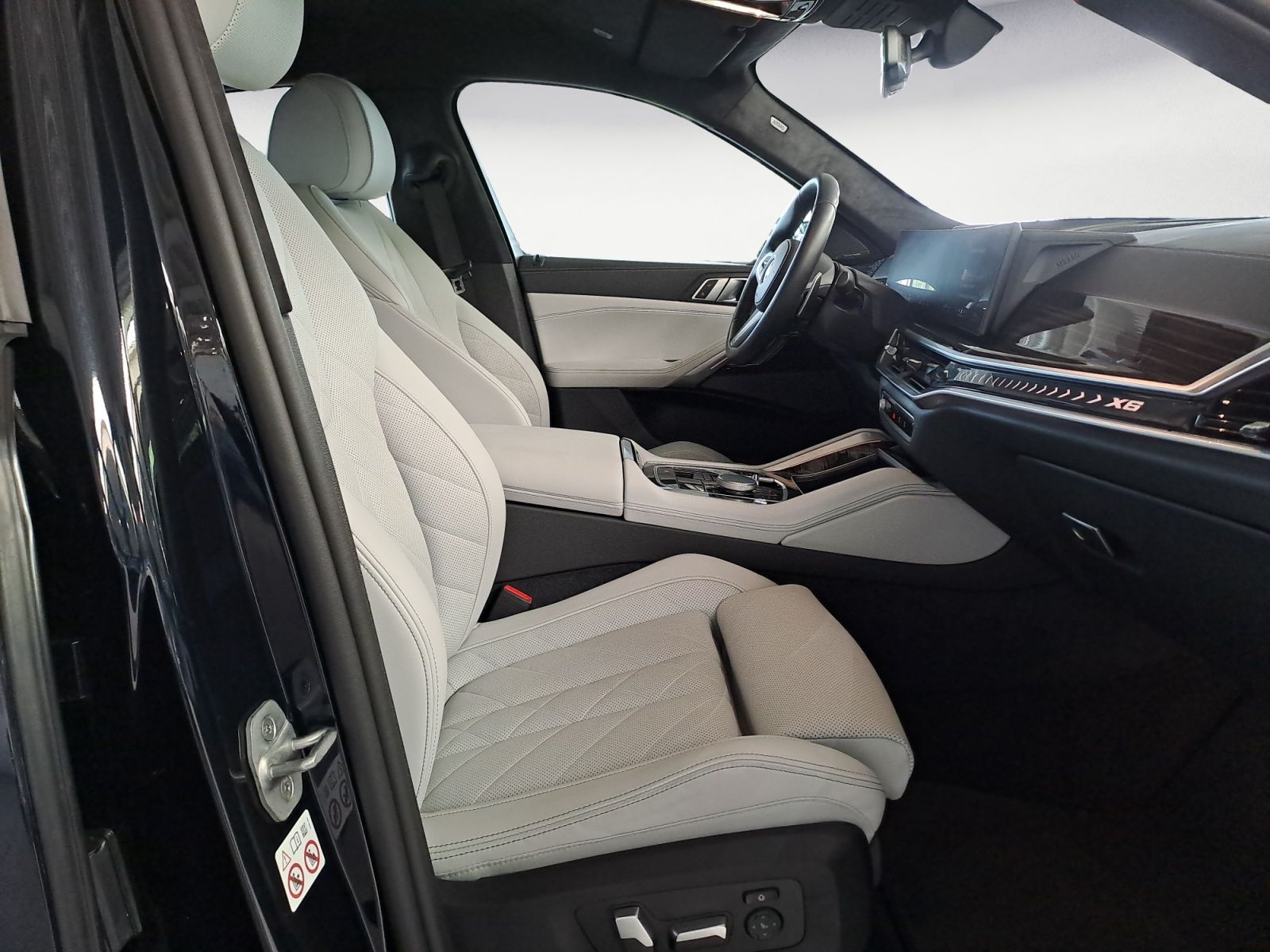 BMW X6 xDrive30d M Sport - Samsaru's Car Outlet