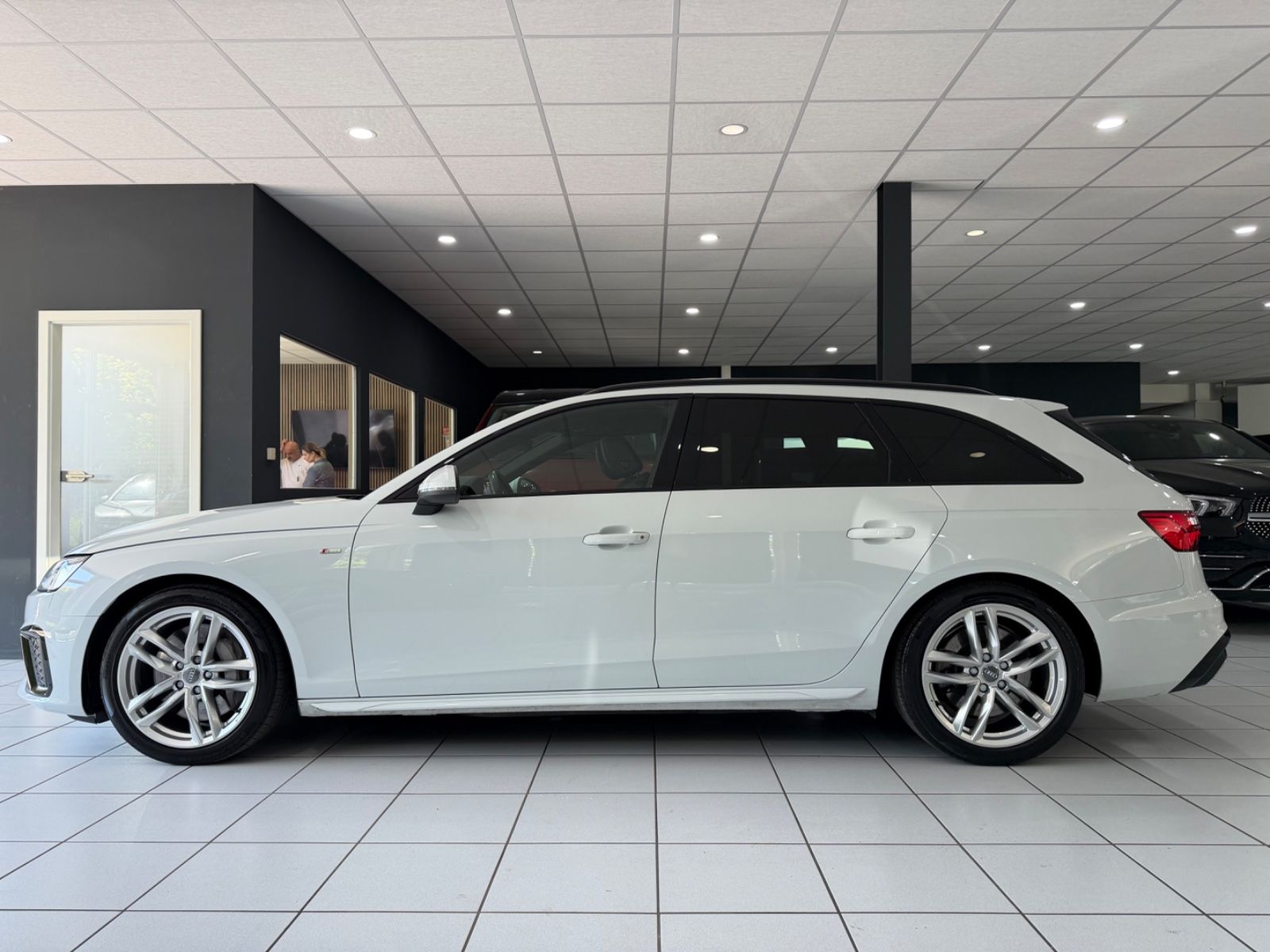 Audi A4 Avant 50 TDI quattro S line*PANO*ACC*CARPLAY*