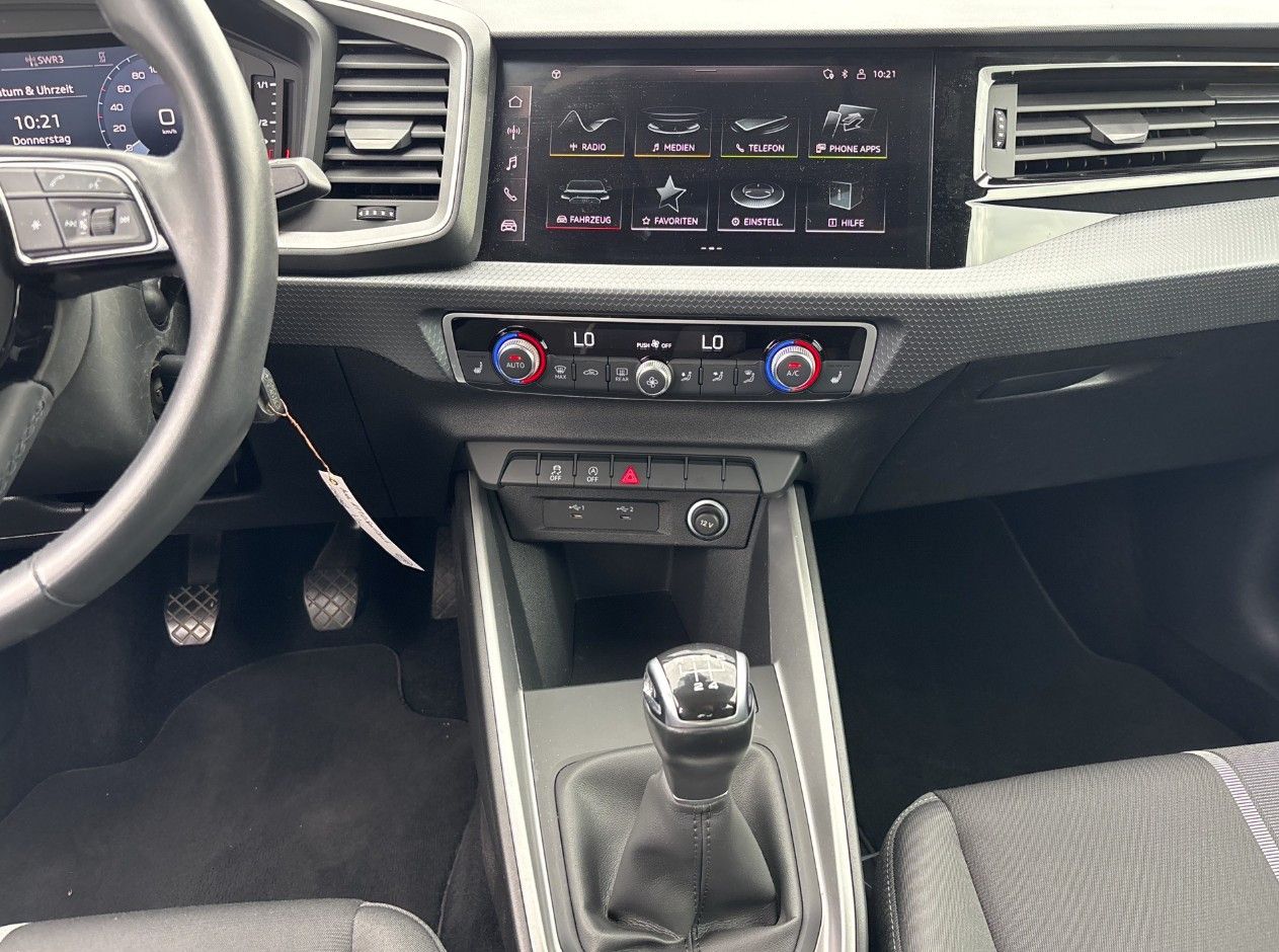 Audi A1 Sportback 25 1.0 TFSI Advanced - Samsaru's Car Outlet