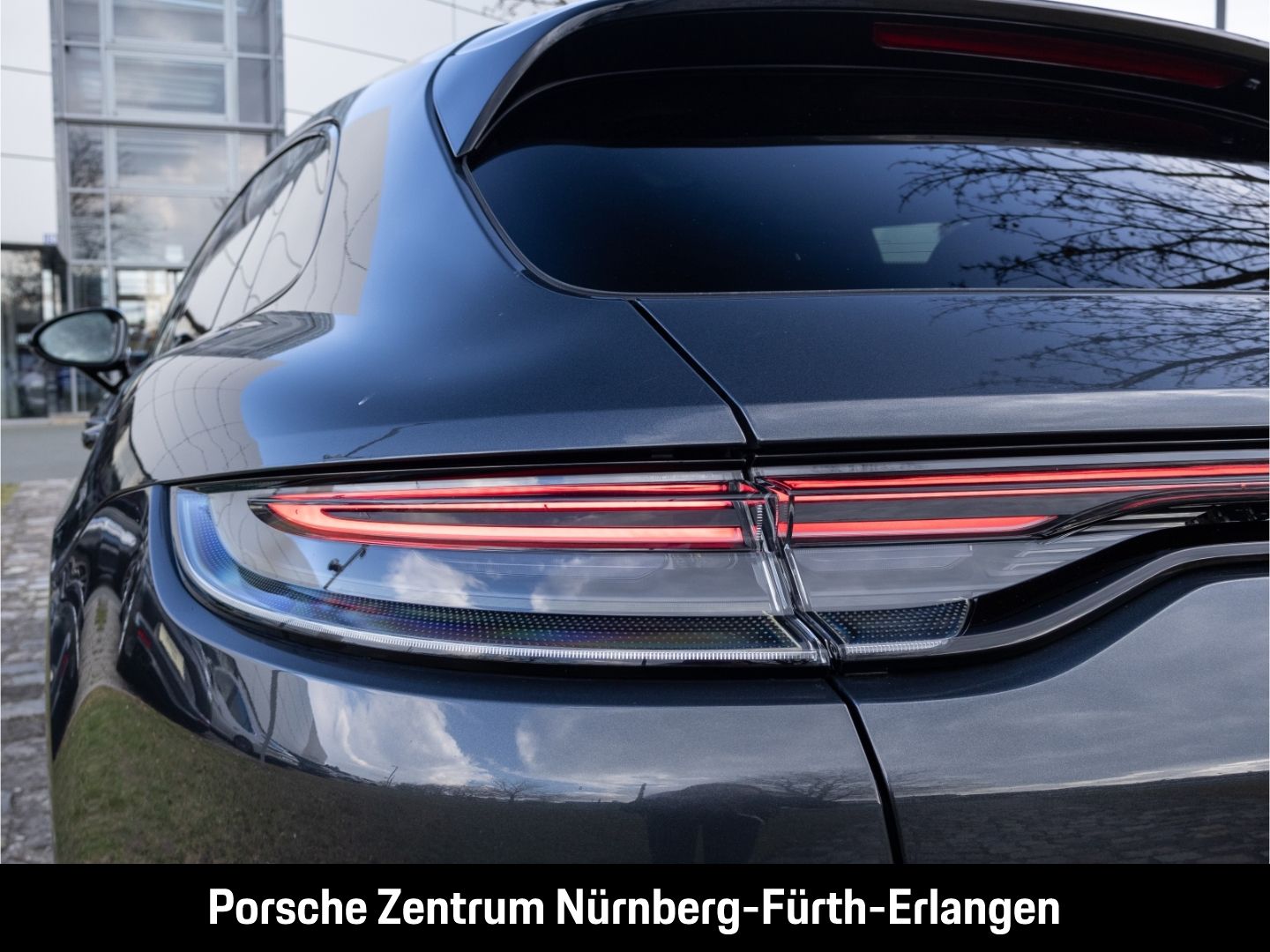 Porsche Panamera 4 E-Hybrid Sport Turismo Platinum Editi