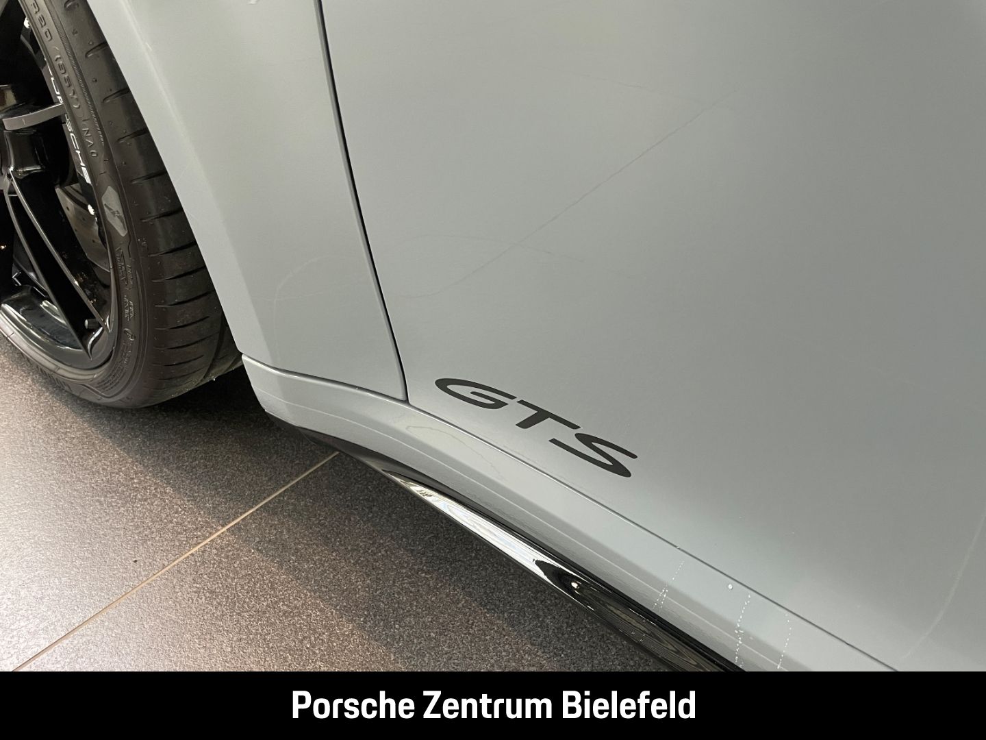 Porsche 992 911 Carrera 4 GTS Cabriolet Sportabgasanlage