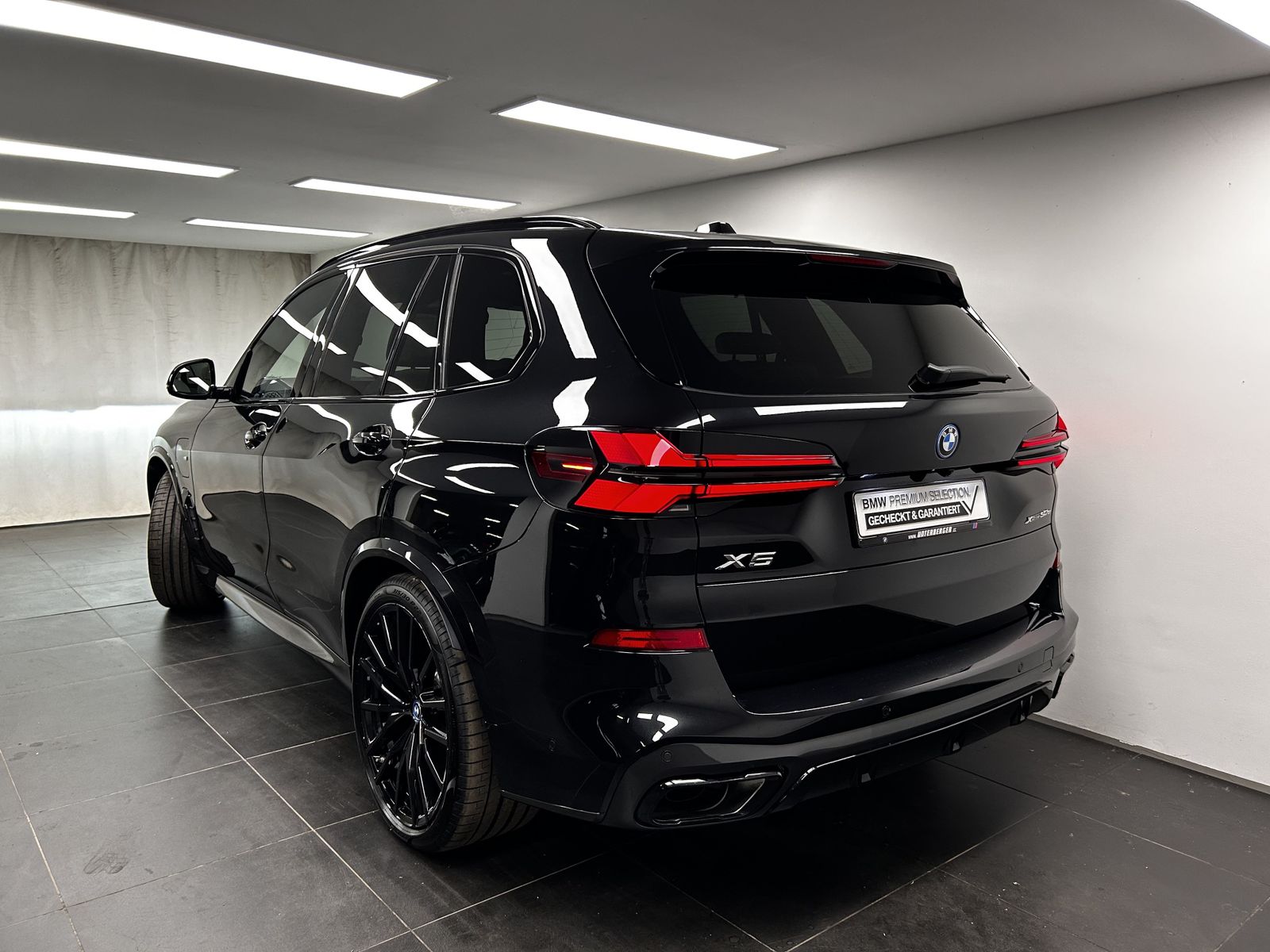 BMW X5 xDrive50e M Sportpaket Pro B&W Pano. AHK DAB