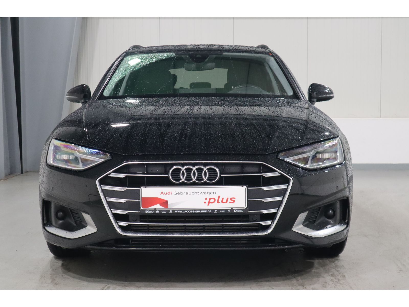 Audi A4 Avant 35 TFSI advanced - Samsaru's Car Outlet