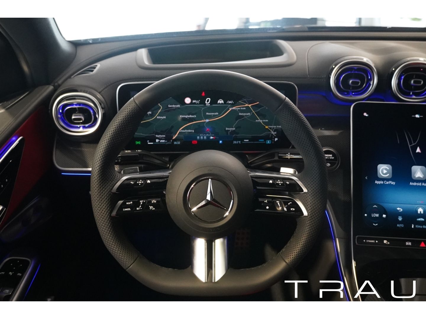 Mercedes-Benz GLC 220 d AMG Coupe Pano Luft HUD AHK 4Radlenkun