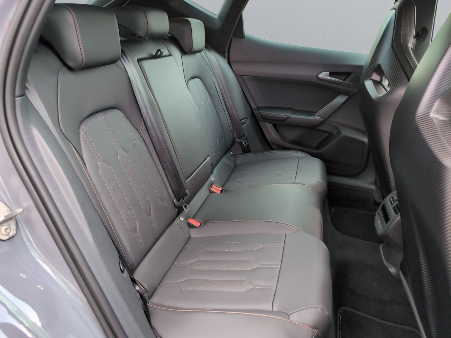 Cupra Formentor VZ 2.0TSI DSG *MATRIX+CUP-SITZE+PANO+A