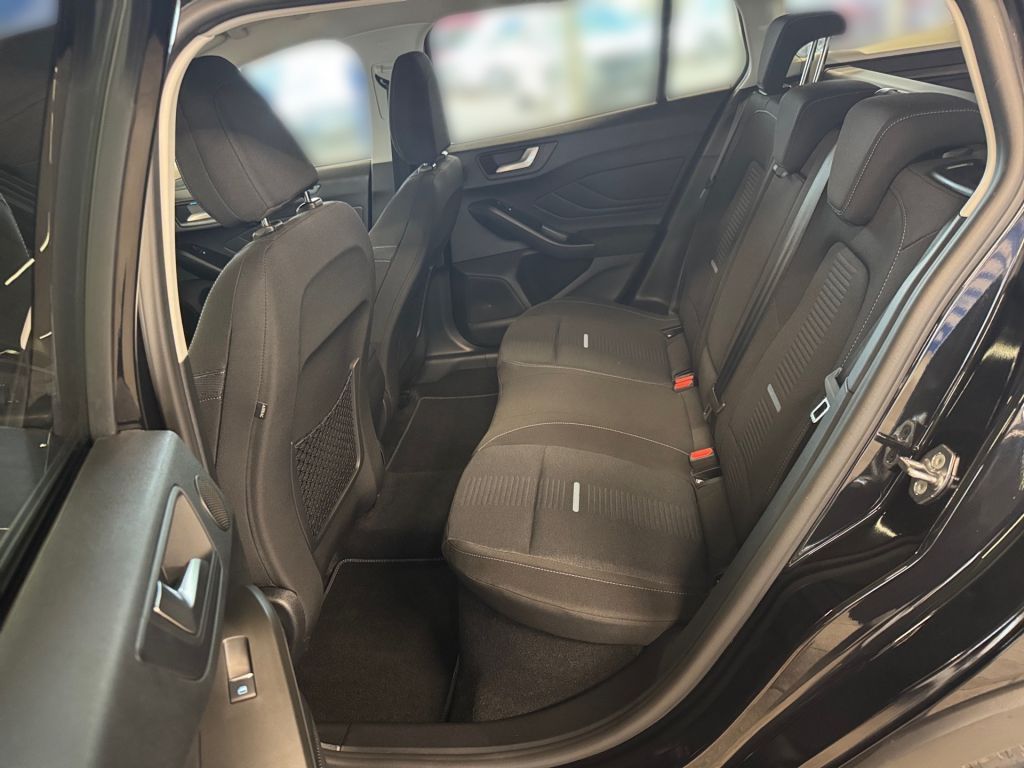 Ford Focus Turnier 1.0 EcoBoost Hybrid Aut. ACTIVE X
