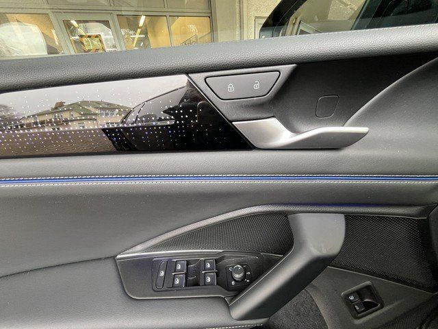 Volkswagen Tiguan 1.5 eHybrid DSG R-Line *HUD*AHK*PANO*SZH*