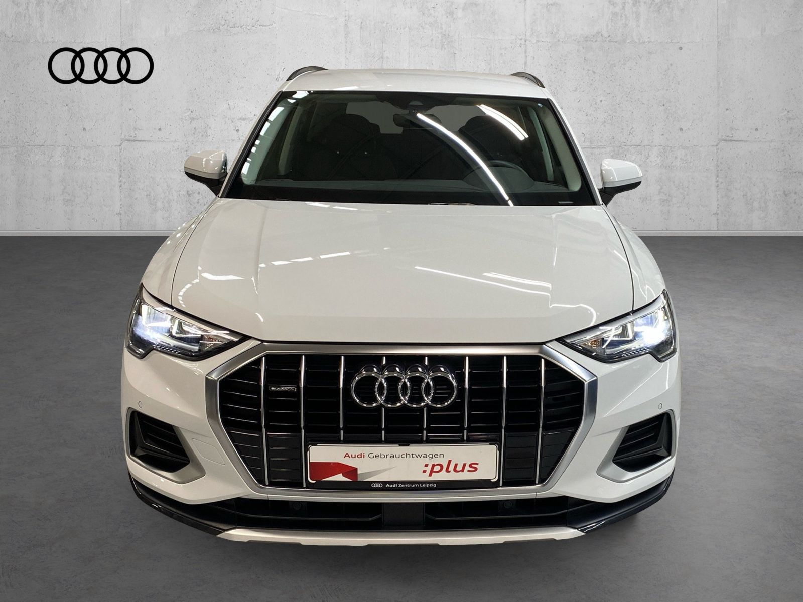Audi Q3 35 TDI quattro - Samsaru's Car Outlet