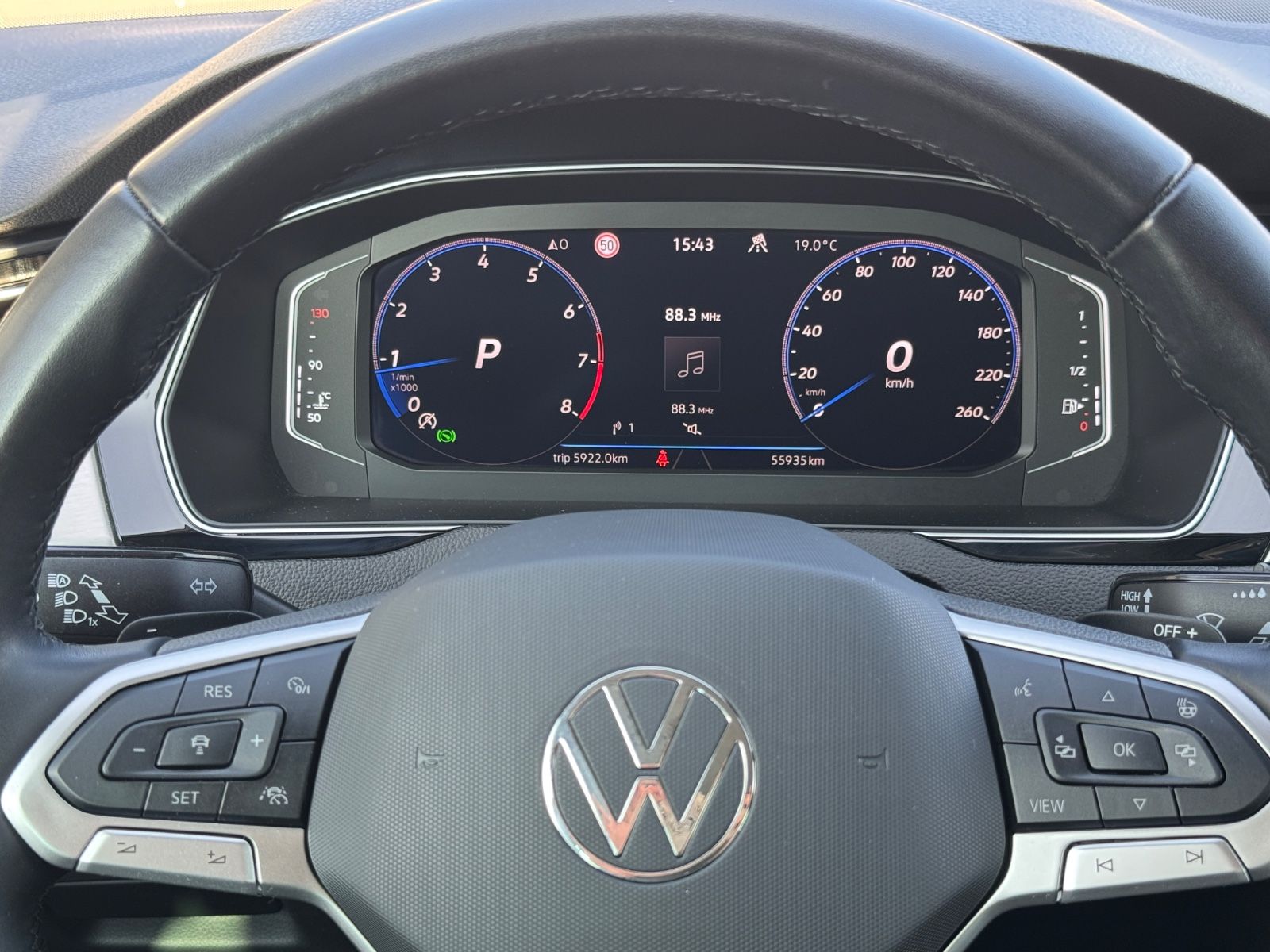 Volkswagen Passat Variant 2.0 TSI R-Line - Samsaru's Car Outlet