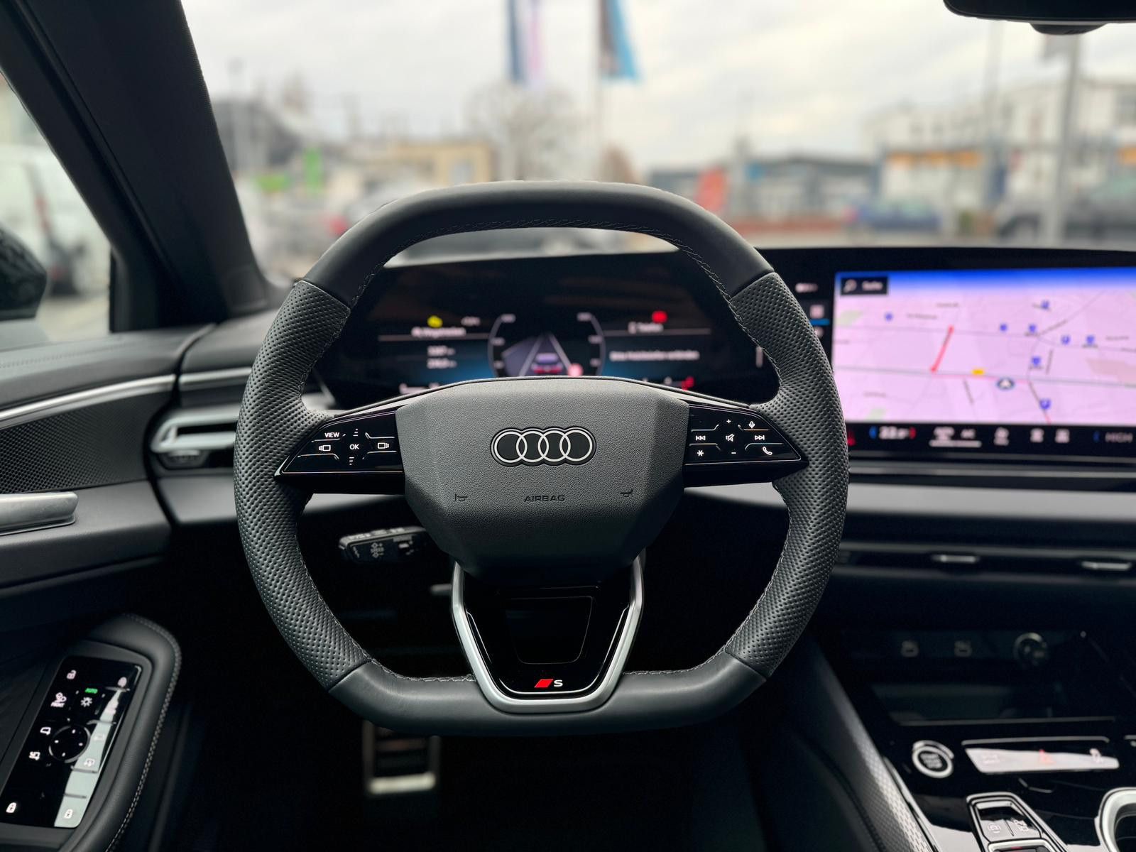 Audi A6 AVANT 2.0TDI 2x S LINE PANO 2xDISPLAY LEDER