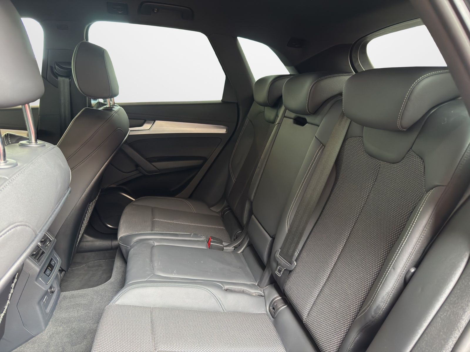 Audi Q5 40 TDI quattro S line Competition OLED