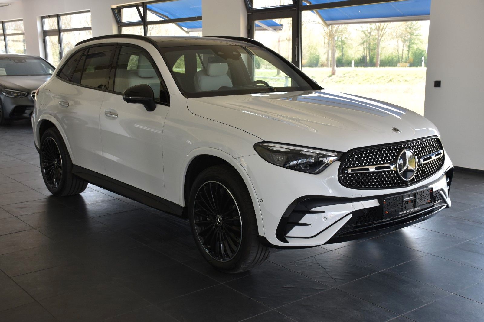 Mercedes-Benz GLC 300 de 4M AMG LINE - Samsaru's Car Outlet