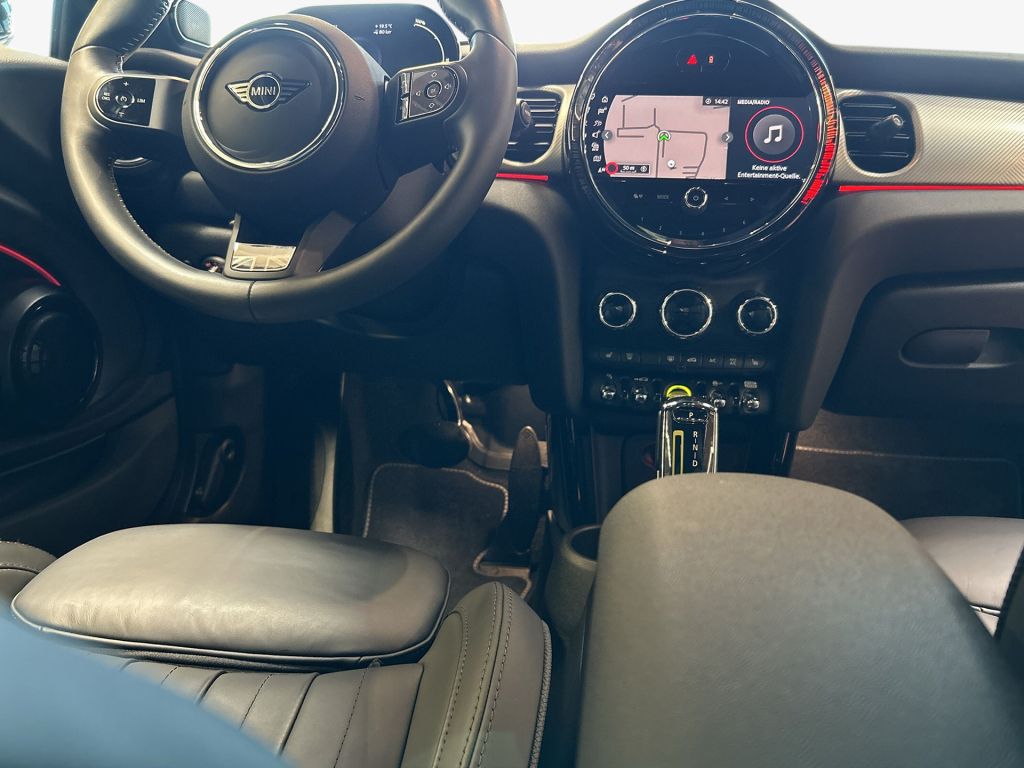 MINI Cooper SE MINI Yours Trim - Samsaru's Car Outlet