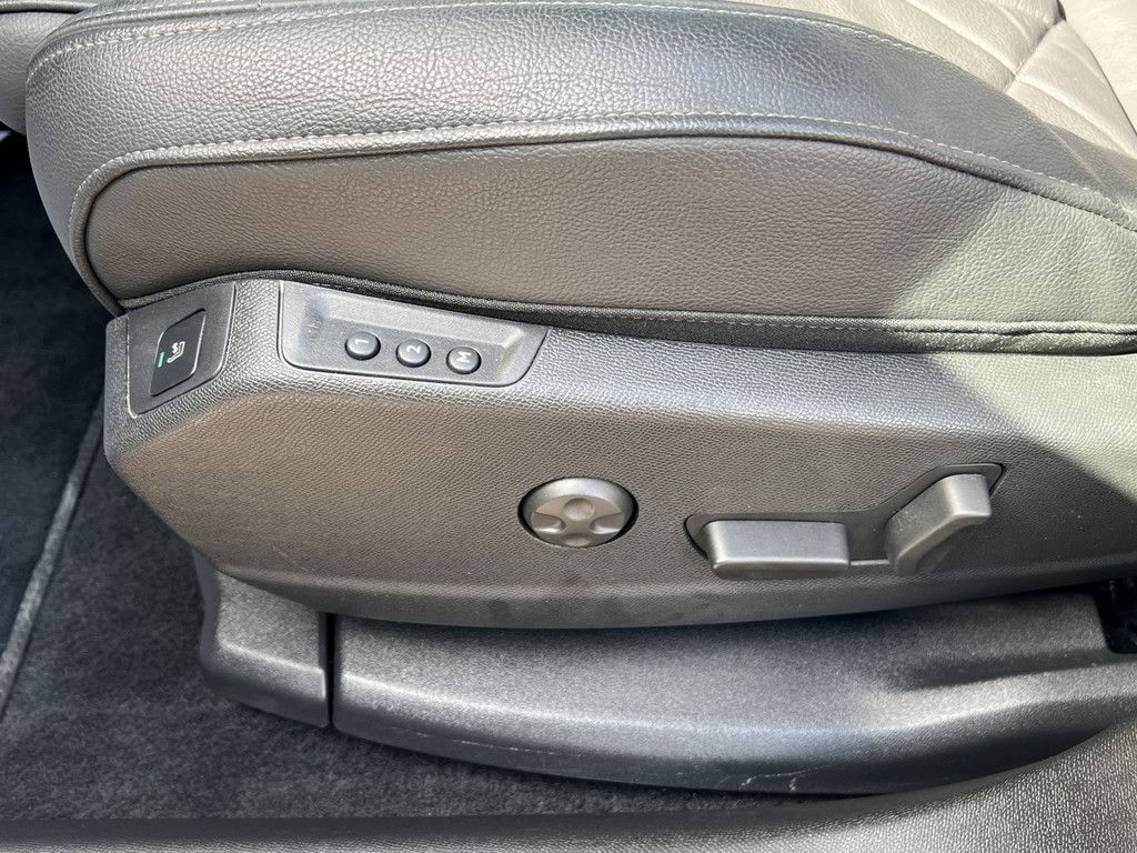 DS Automobiles DS 7 Crossback PT 180 Aut. Rivoli LEDER NAVI