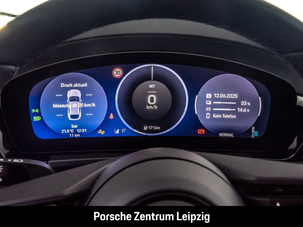 Porsche Macan - Samsaru's Car Outlet