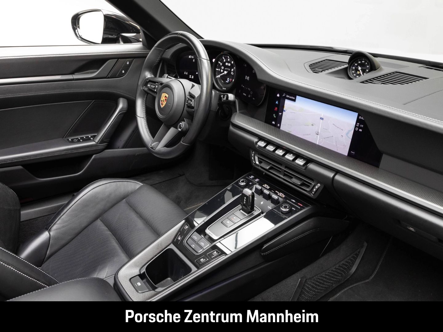 Porsche 992 911 4 GTS Cab. InnoDrive Matrix BOSE Carbon