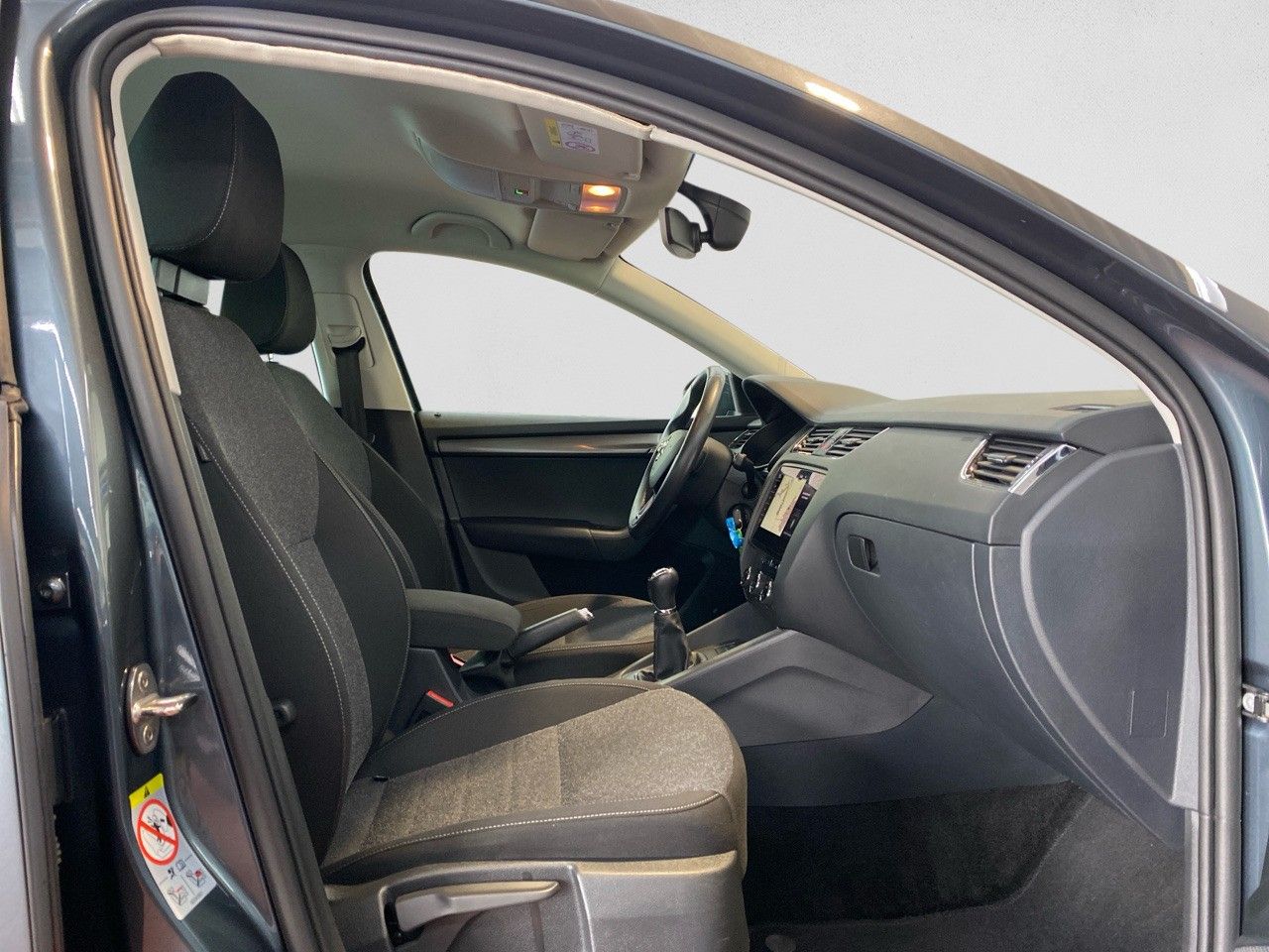 Skoda Octavia Combi Tour 1.5 TSI - Samsaru's Car Outlet