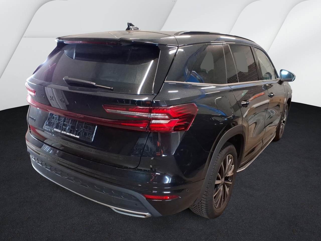 Skoda Kodiaq Sportline IV AHK Panorama TopView 20Zoll