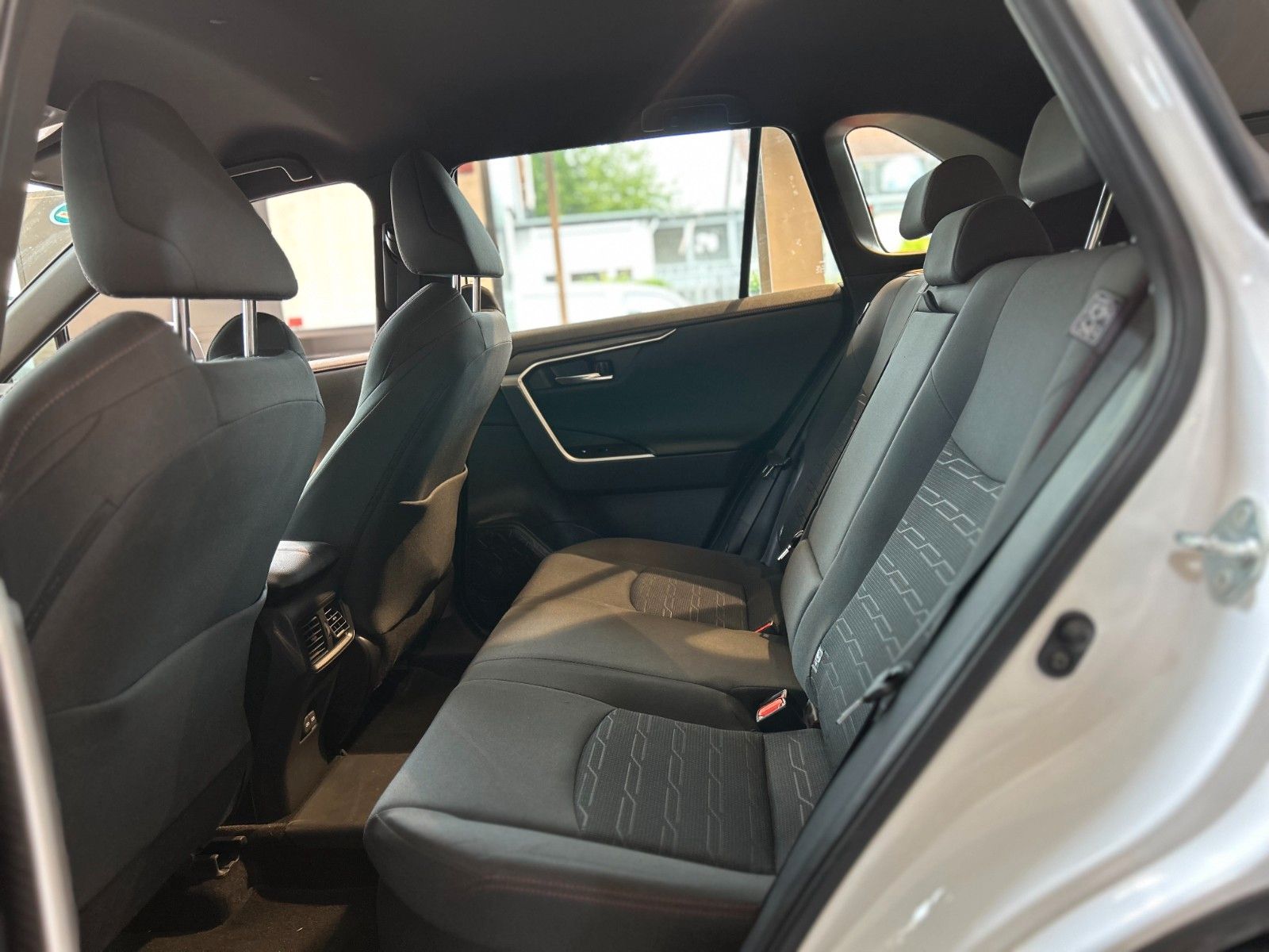 Toyota RAV 4 RAV4 Plug-in Hybrid 4x4 - Samsaru's Car Outlet