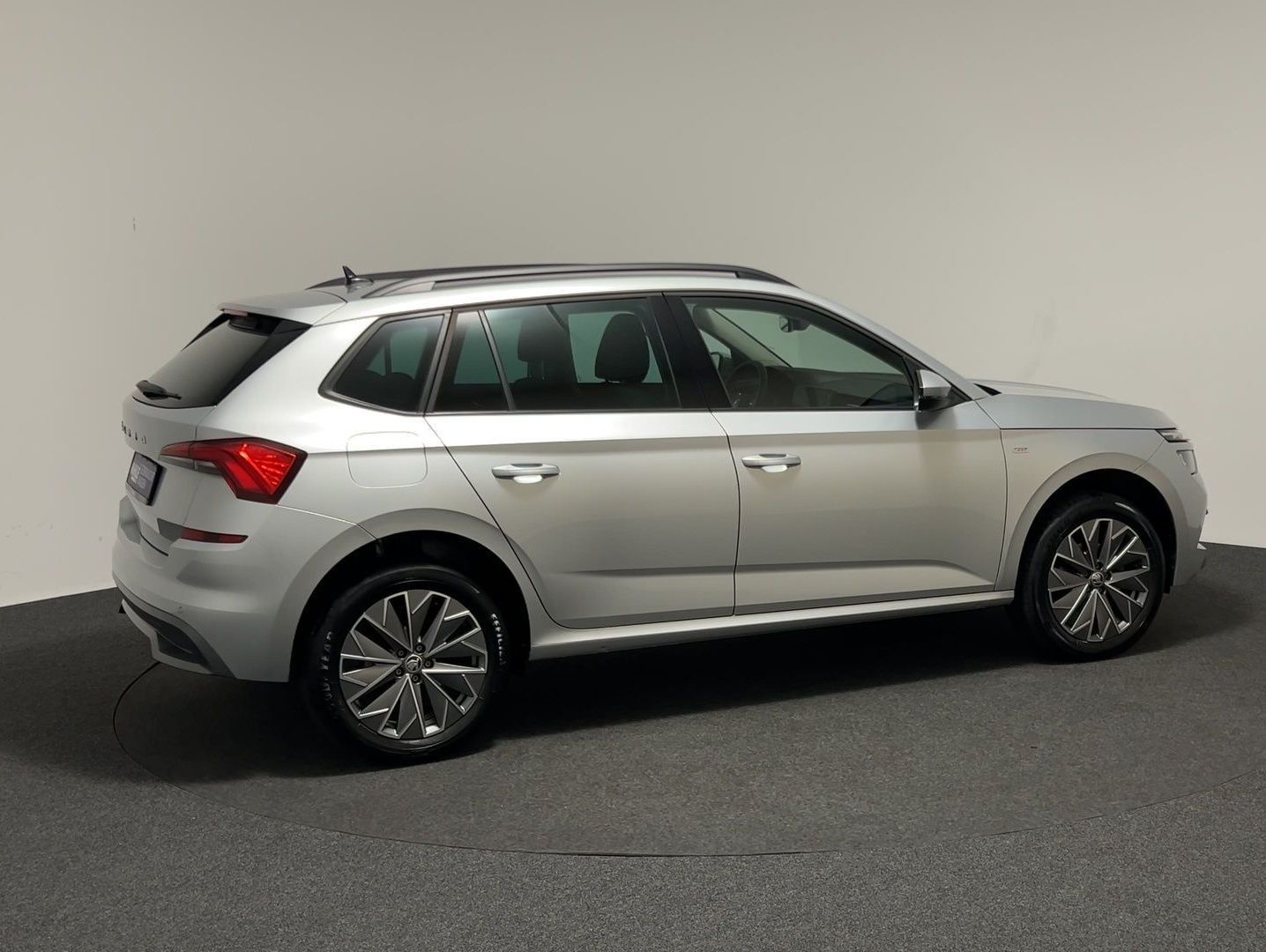 Skoda Kamiq 1.0 TSI Tour - Samsaru's Car Outlet