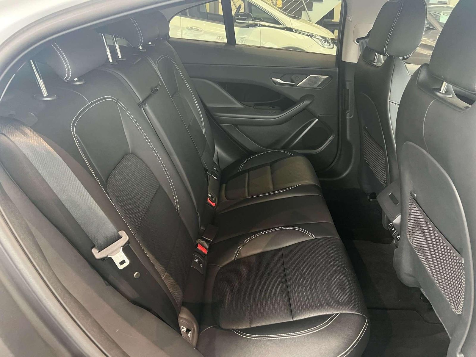 Jaguar I-Pace BLACK PACK+LUFTFAHRWERK+HEAD-UP+ KAMERAS+